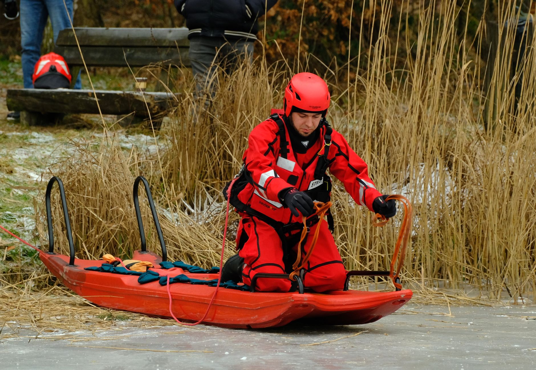 Die Feuerwehr und das THW