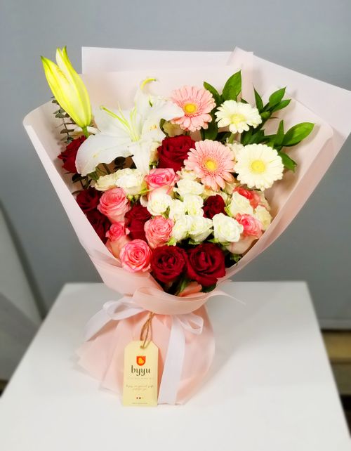 Free stock photo of aestheticfloraldesign, anniversaryflowergift, babysbreathbouquet Stock Photo