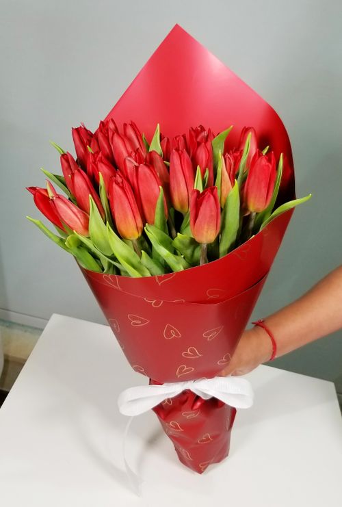 Free stock photo of aestheticfloraldesign, alstroemeriabouquet, anniversaryflowergift Stock Photo