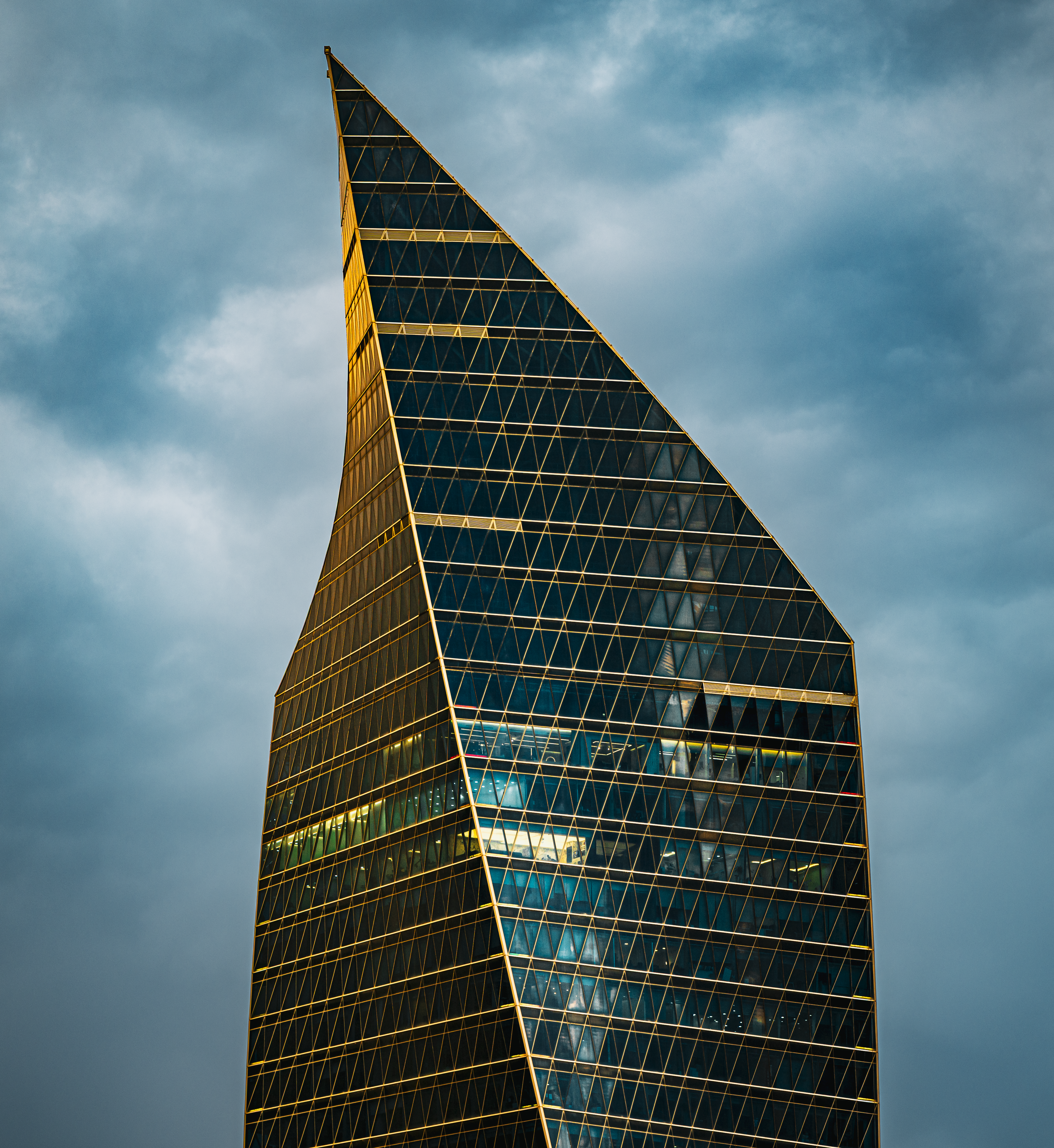 Modern Architectural Tower in Kuwait City · Free Stock Photo