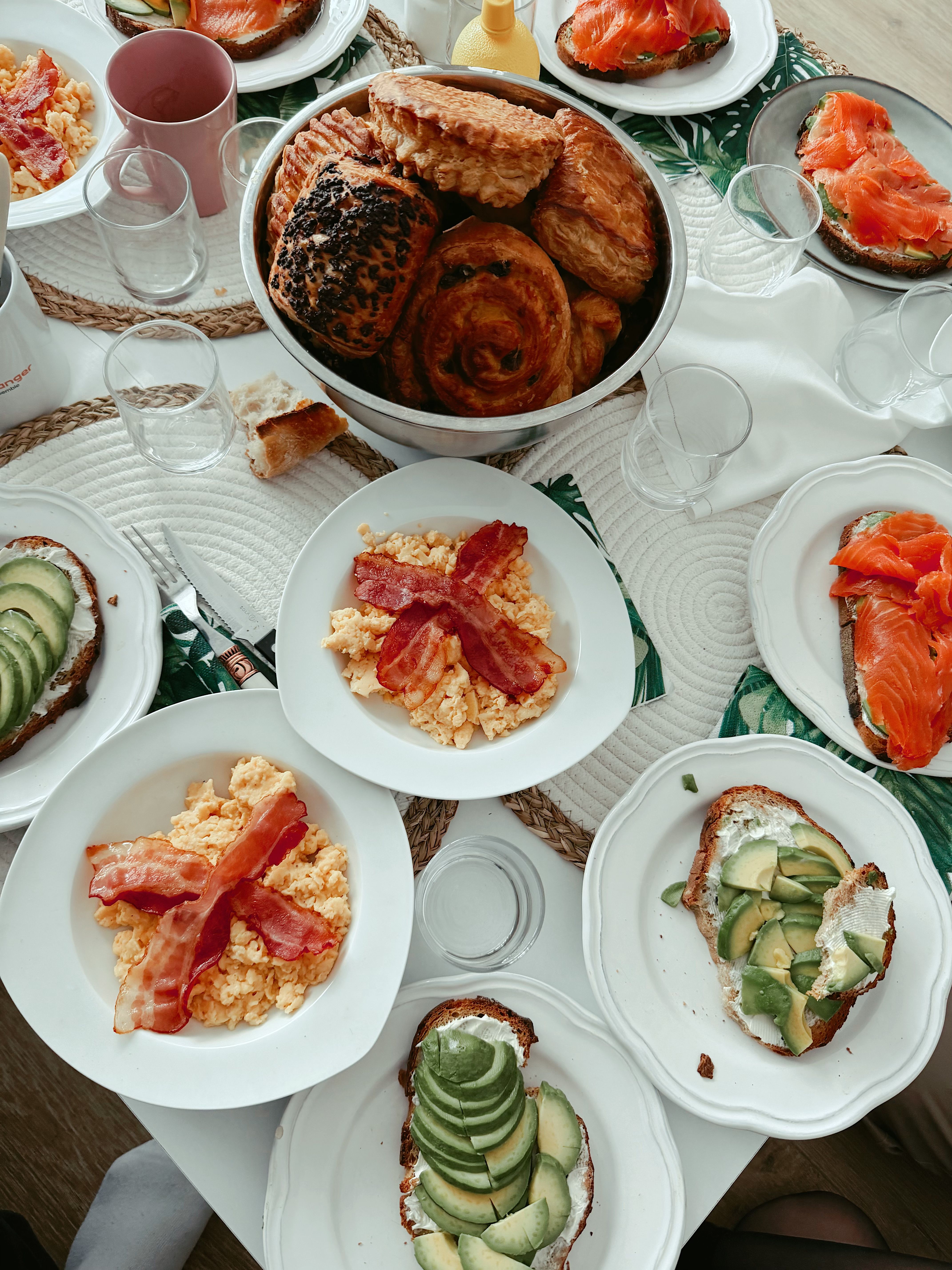What is “brunch” culture and why is it popular in many U.S. cities?
