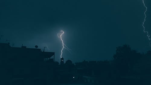 Ilmainen kuvapankkikuva tunnisteilla myrsky, sää, Salamanisku