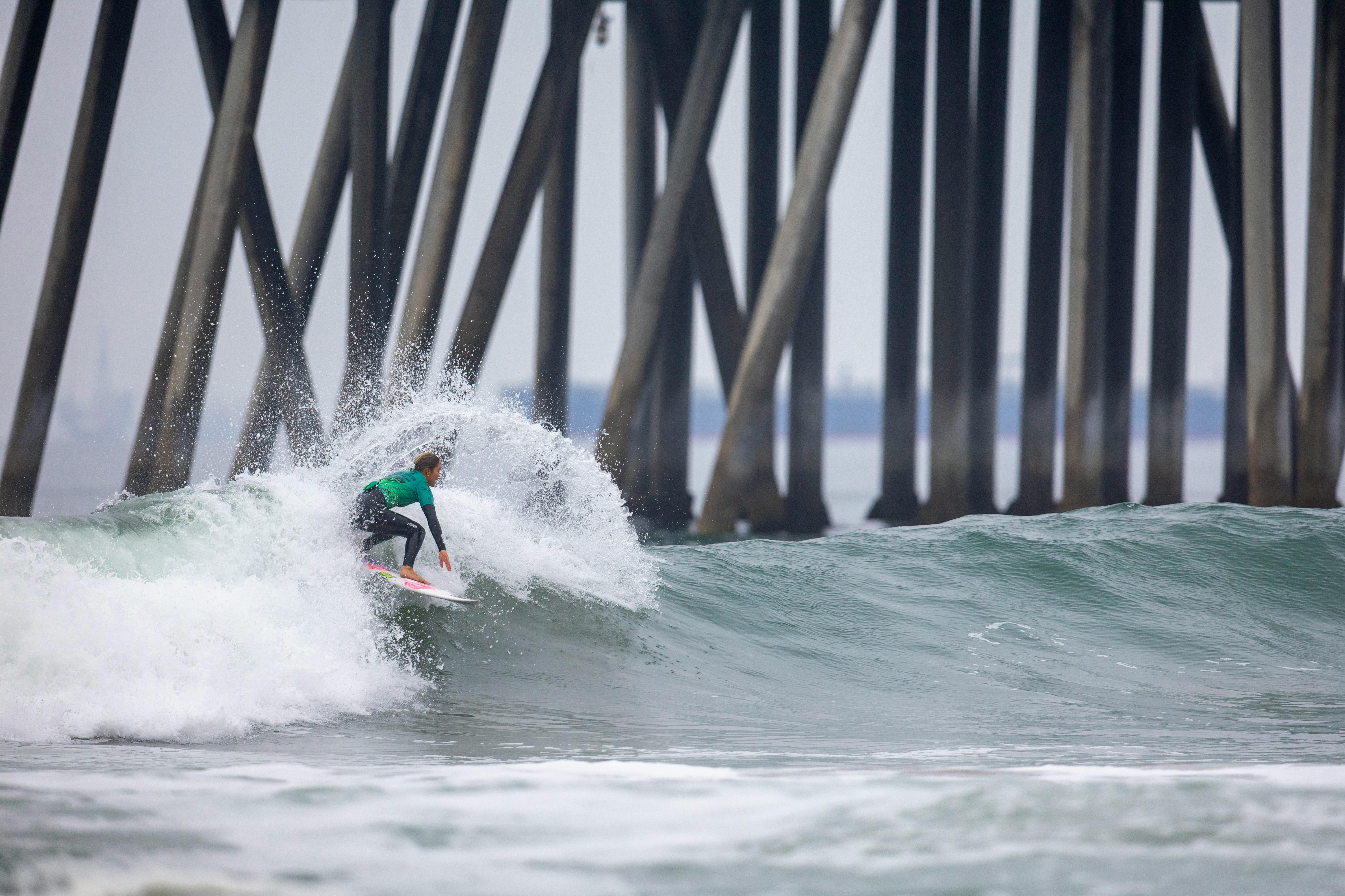 This Australian Website Finds Your Surf Photos