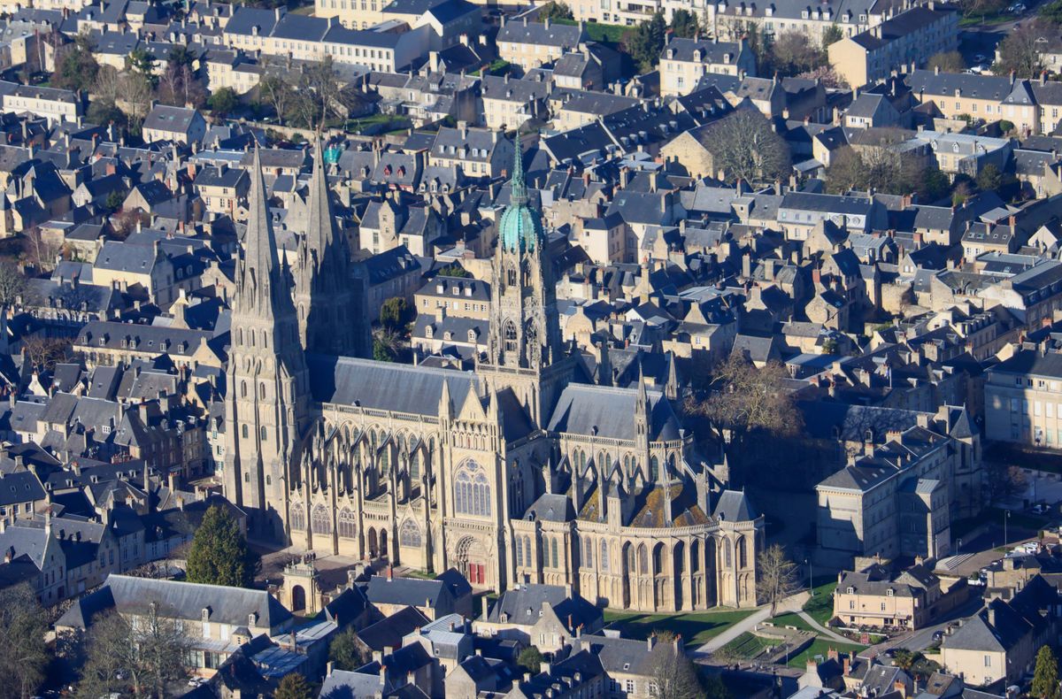 Catedrala din Bayeux văzută de sus