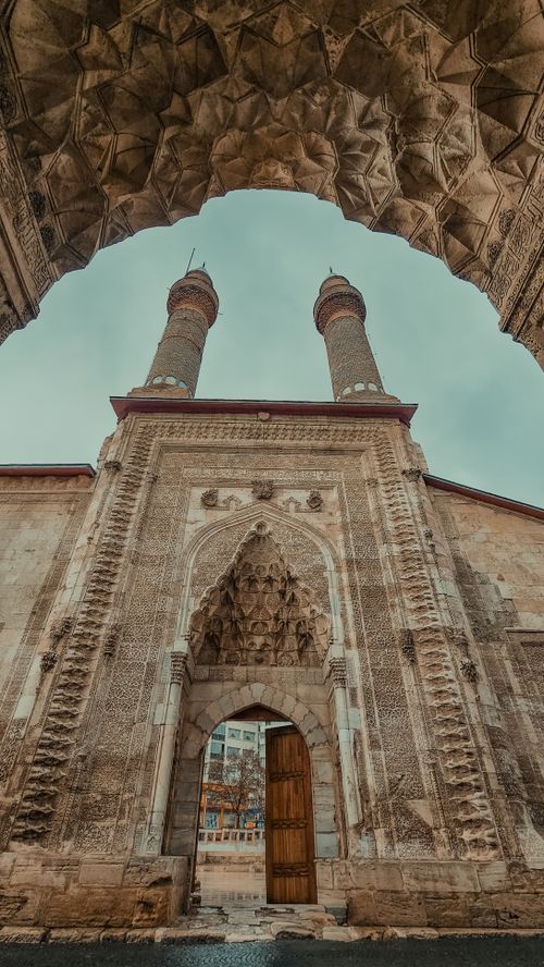 Free Explore the stunning architectural beauty of Gök Medrese in Sivas, Türkiye. Perfect for travel enthusiasts. Stock Photo