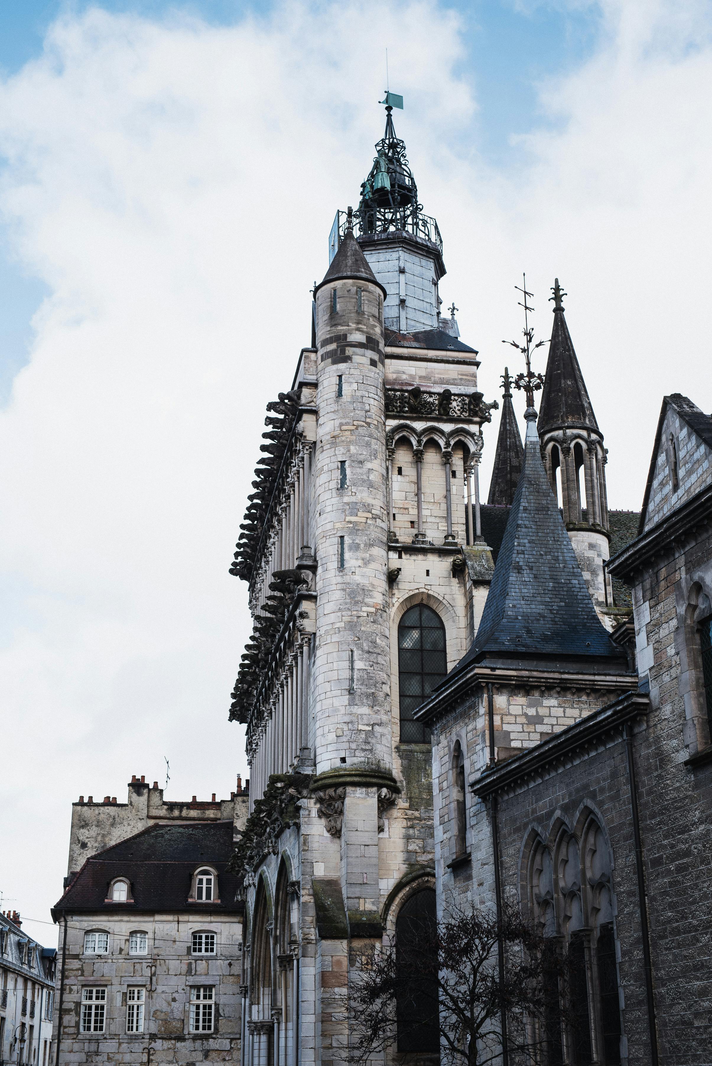 無料 @アウトドア, アーキテクチャの詳細, アーチ型の窓の無料の写真素材 写真素材