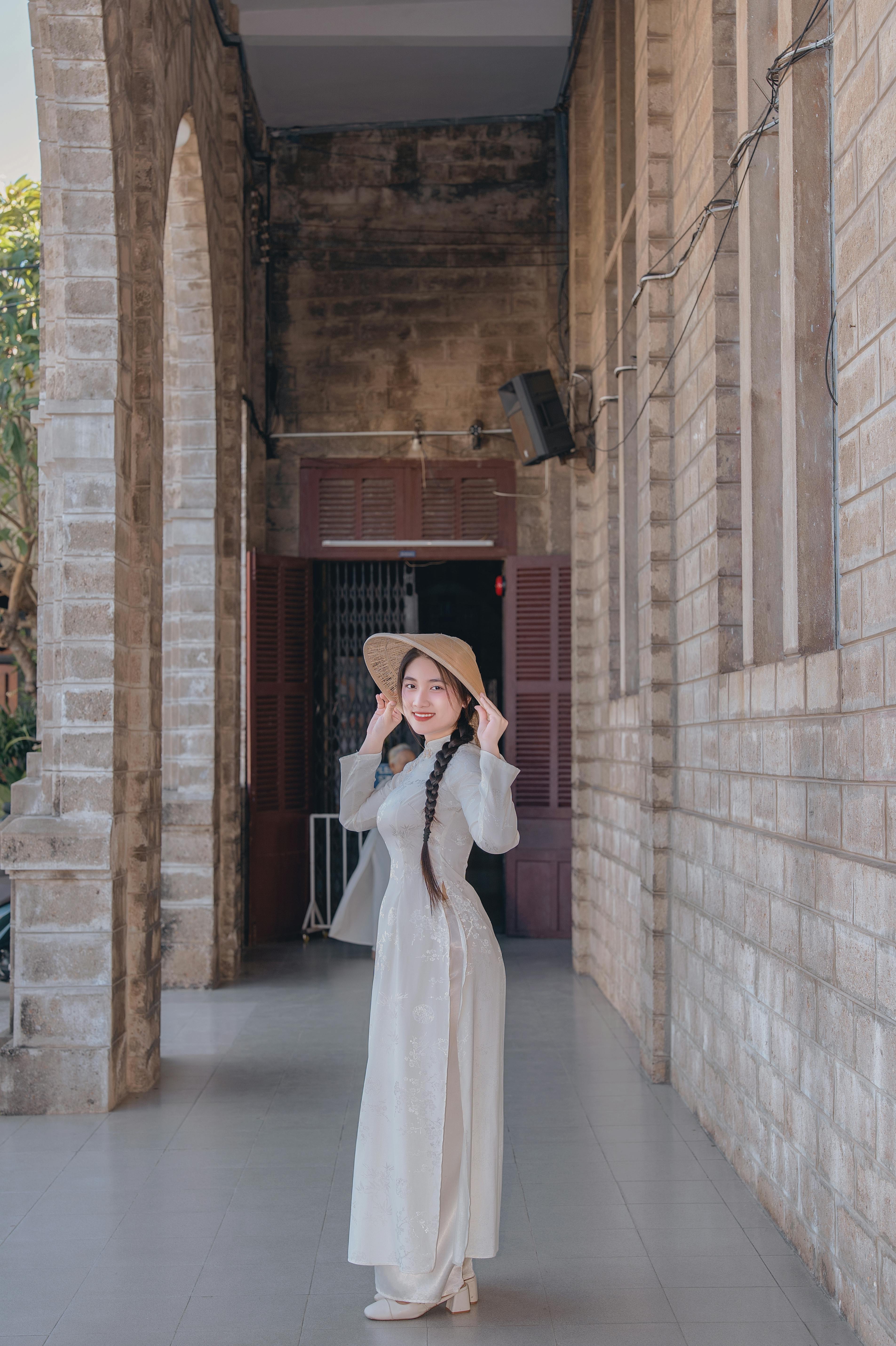 無料 ＃屋内, アーチ下の廊下, アーチ型の窓の無料の写真素材 写真素材