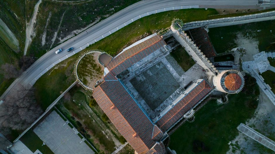 ¿Es real esto? Descubre un Parador en un castillo-convento del siglo XII por 55€