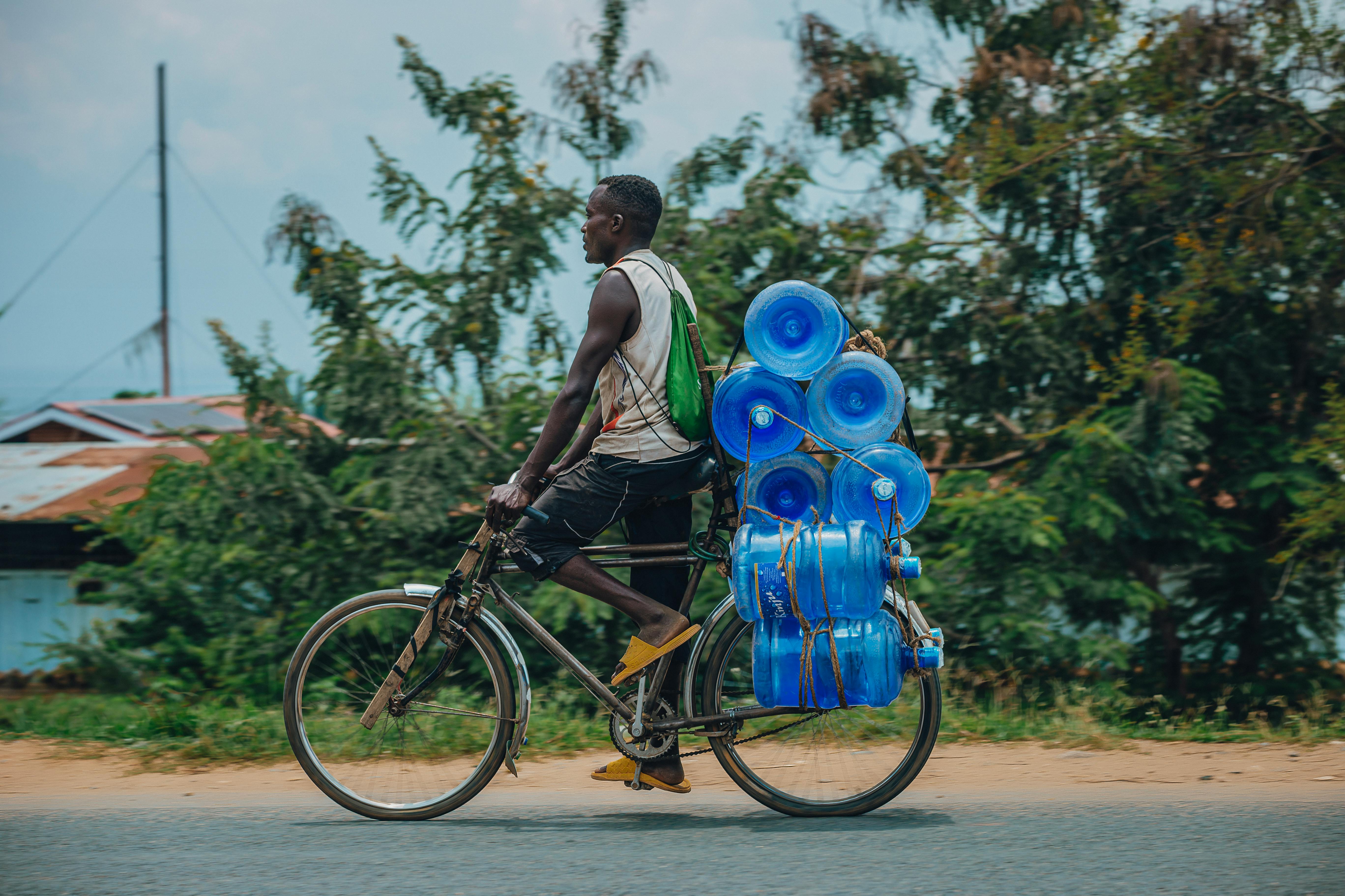 Sustainable transport needed to overcome ‘the last mile’ in development in Asia and the Pacific — Photo by Chris wade NTEZICI