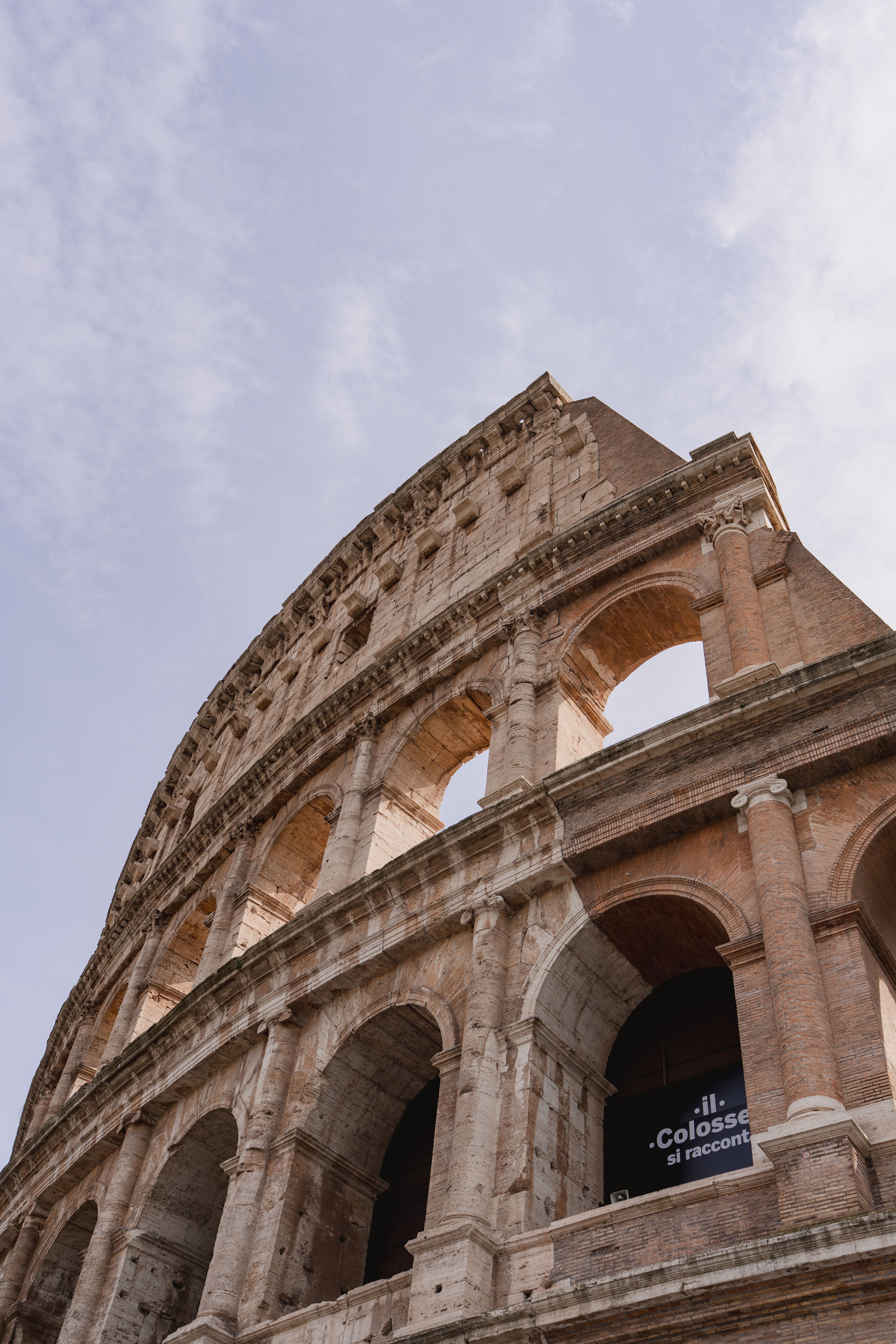 Roma pone en valor un fresco y mosaico que reflejan su pasado imperial
