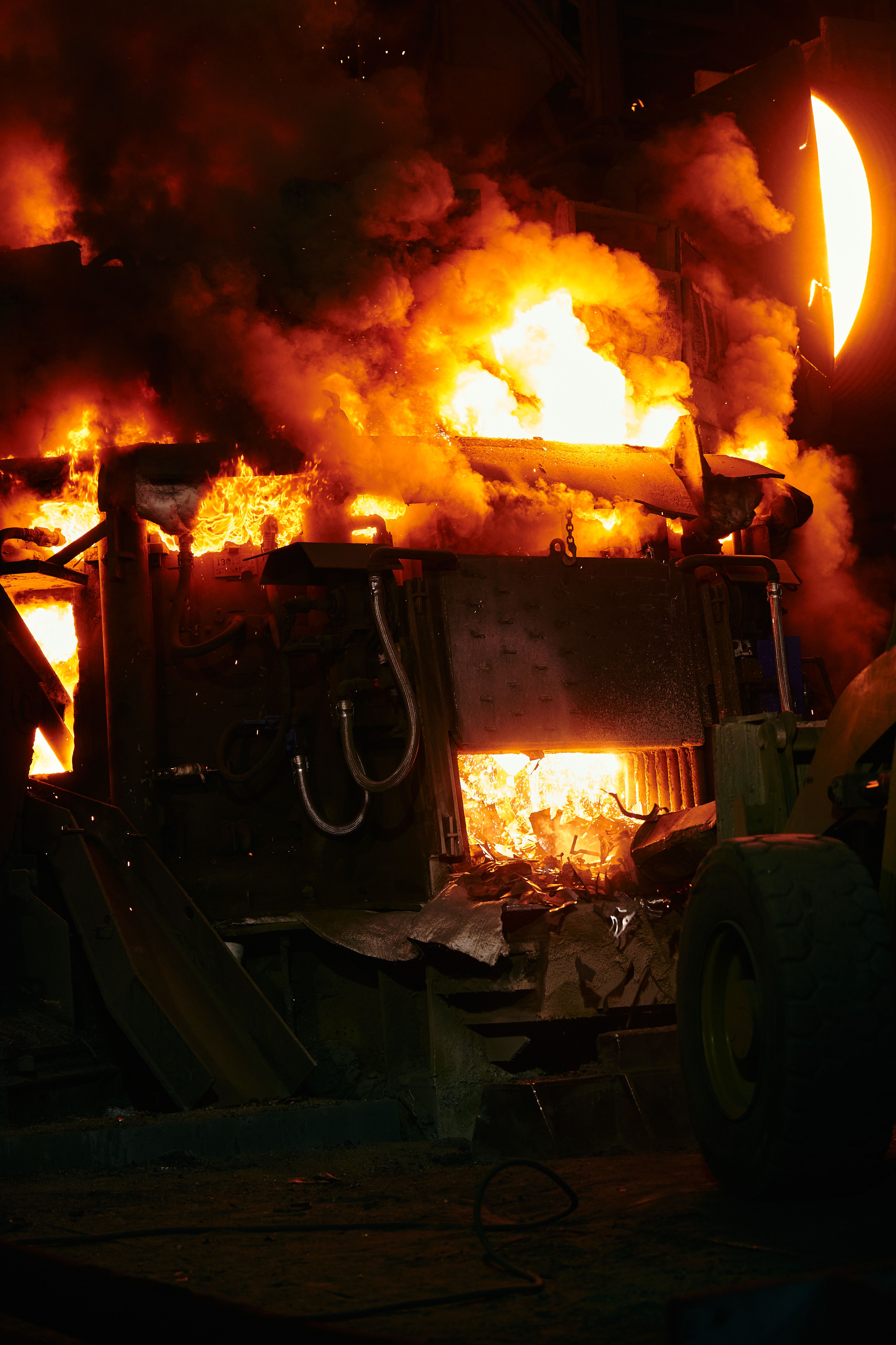 Major Fire Erupts in Mäntsälä Industrial Area