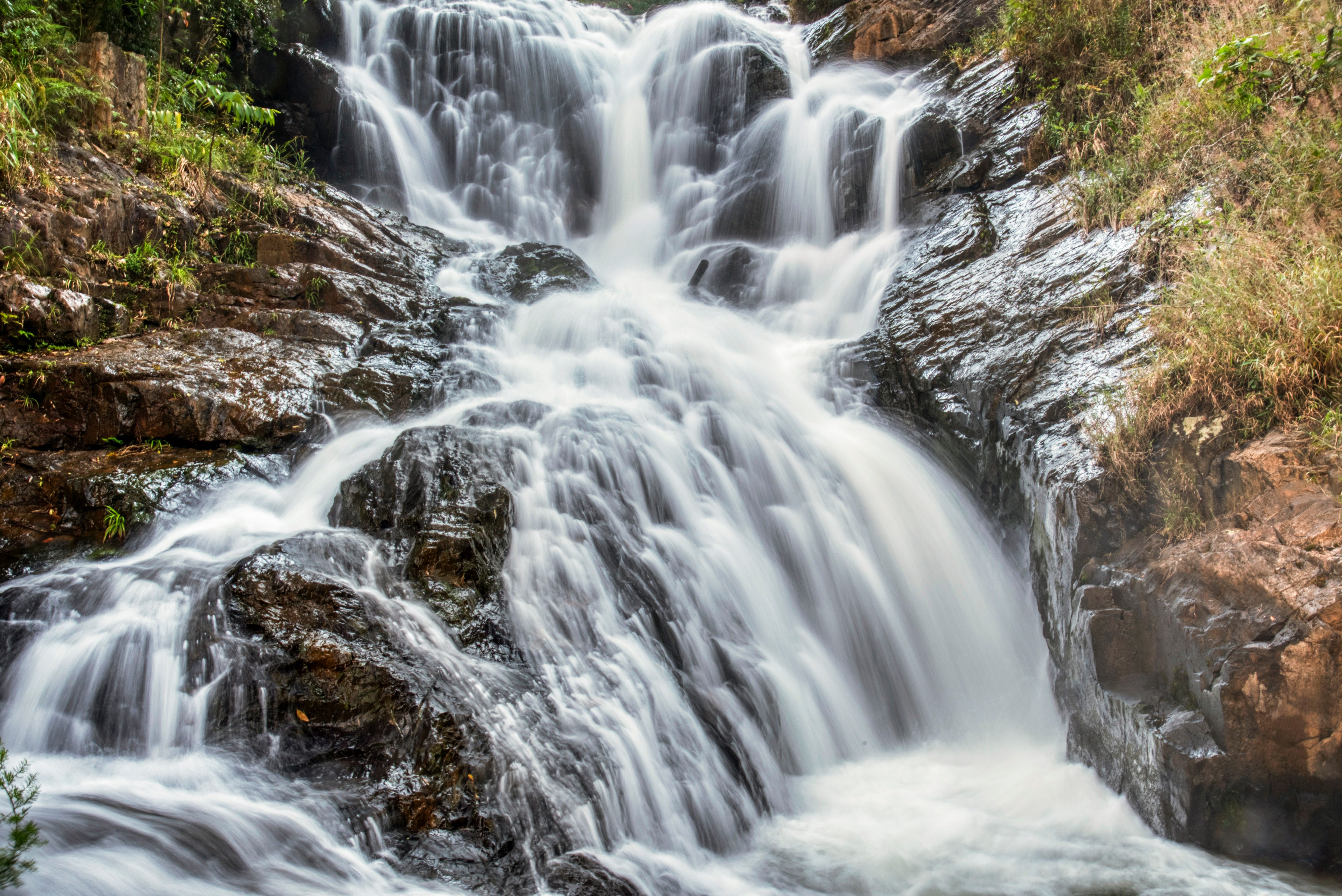 Huangguoshu Waterfall Silong Gorge — The Waterfall System