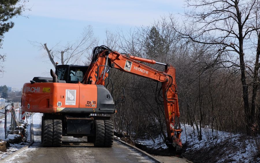 Excavator