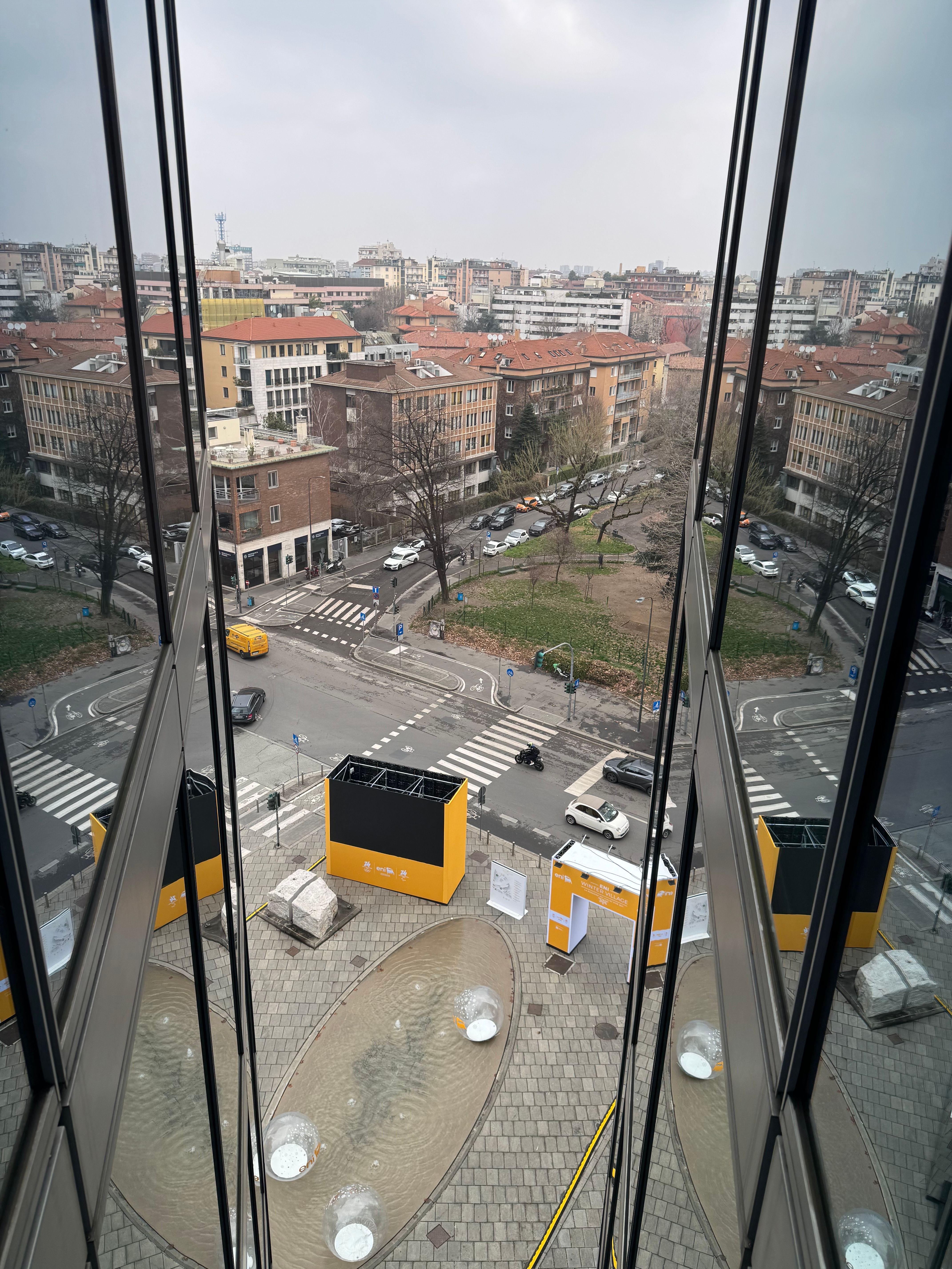 Aerial View of Milan Cityscape from Bui…