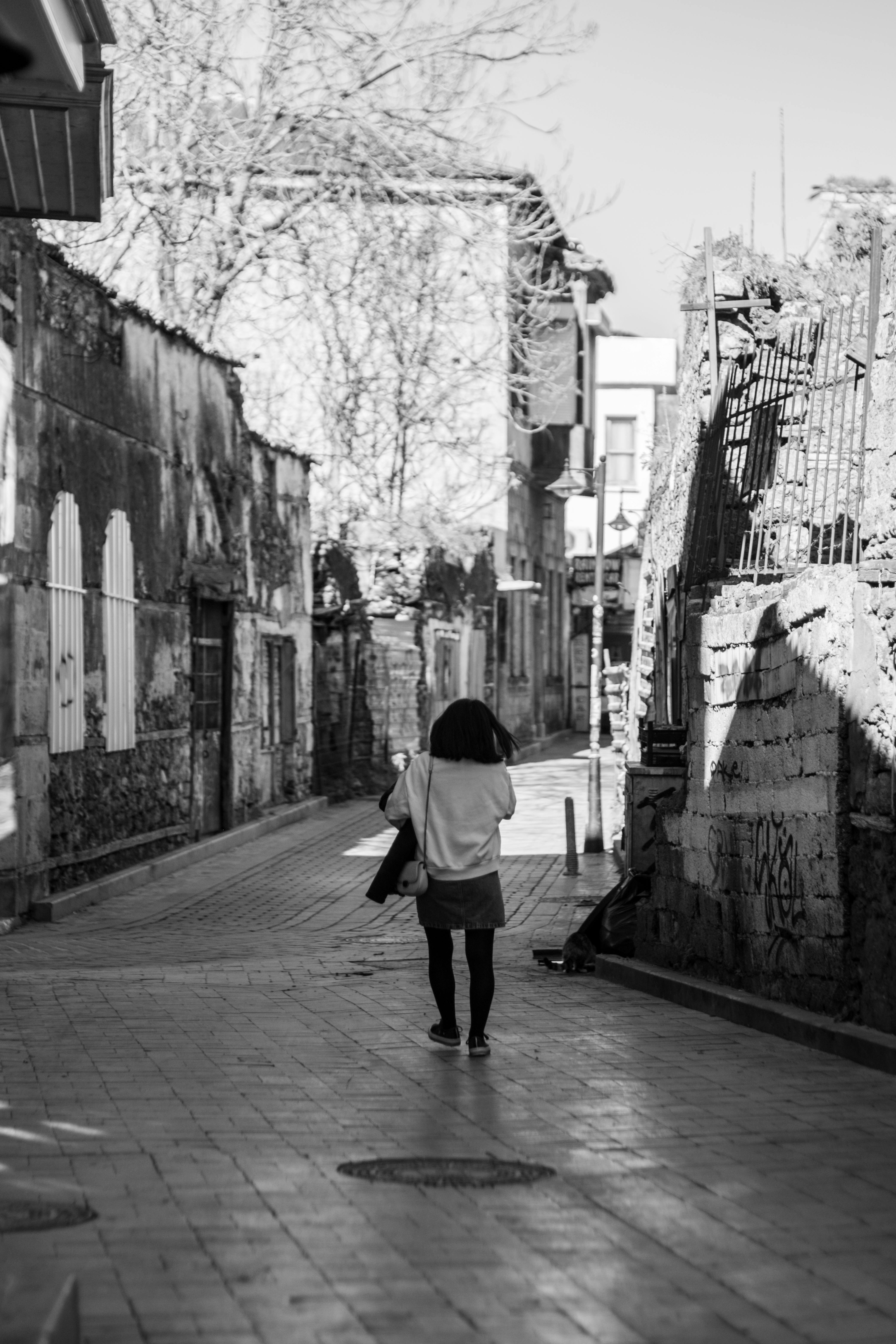 Gratis Immagine gratuita di abbandonato, abbigliamento casual, ambiance Foto a disposizione