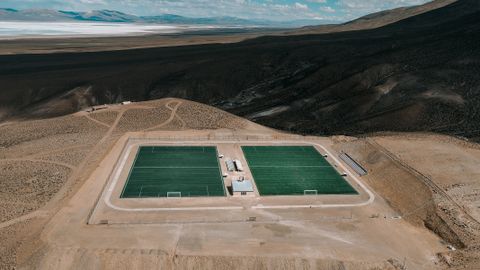 Playing at altitude: what thinner air changes for a footballer