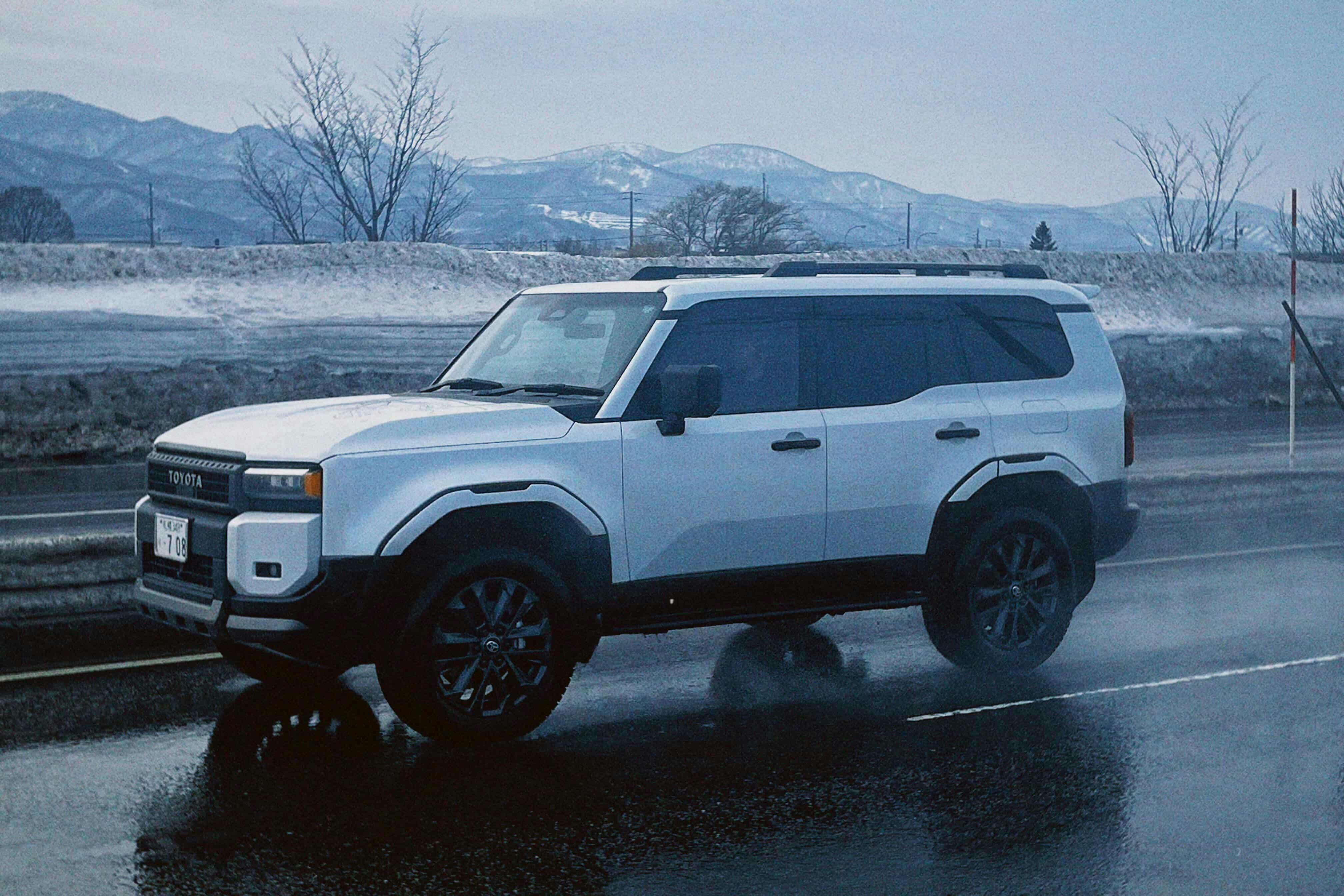 Toyota recalls over 550K cars. See affected models. — Photo by Awa on Pexels