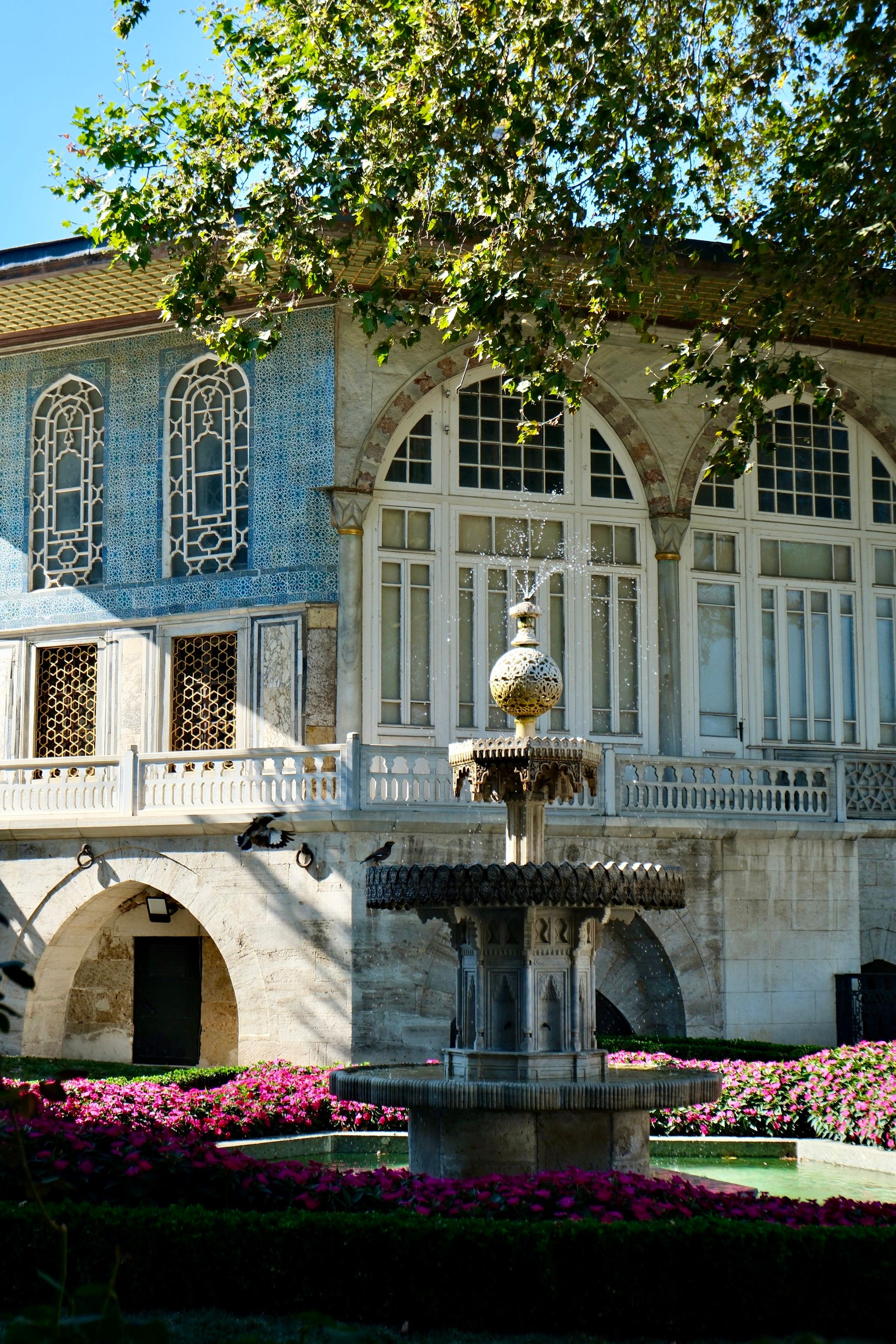Historic Architecture in Topkapi Palace, İstanbul · Free Stock Photo