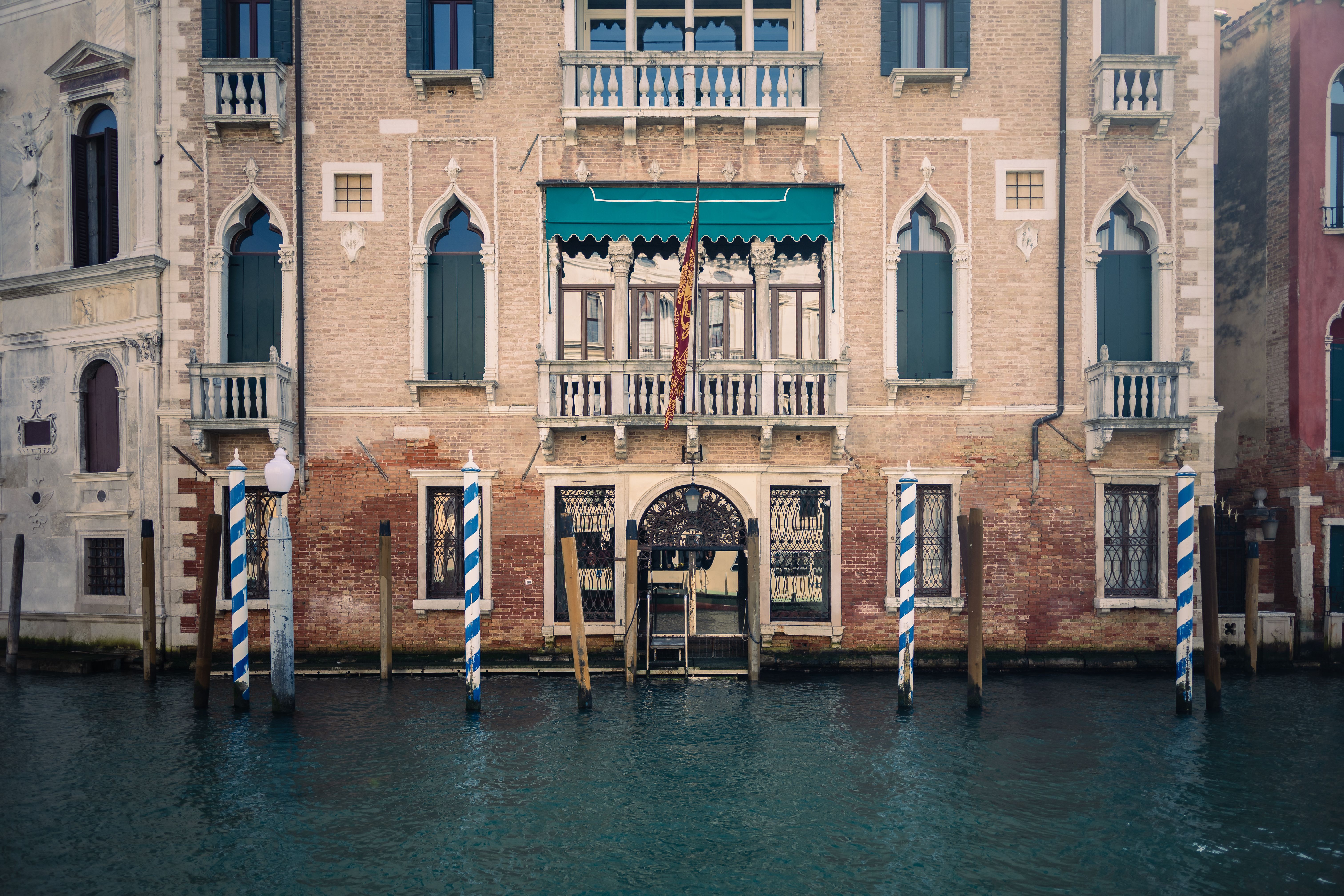 Airport transfers in Burano