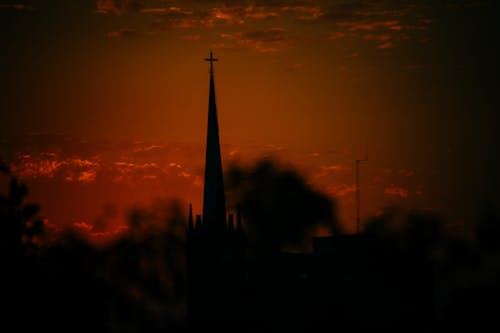 Gratis stockfoto met atardecer, avondlucht, kathedraal