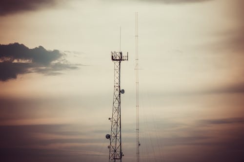 Gratis stockfoto met communicatie toren, radiotoren, toren