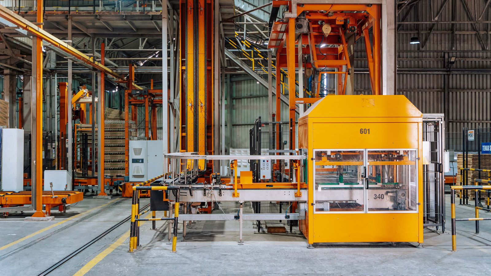 Bodi's ISO 9001 & API certified lubricant factory in Guangzhou — 8 production lines and an in-house petroleum testing lab