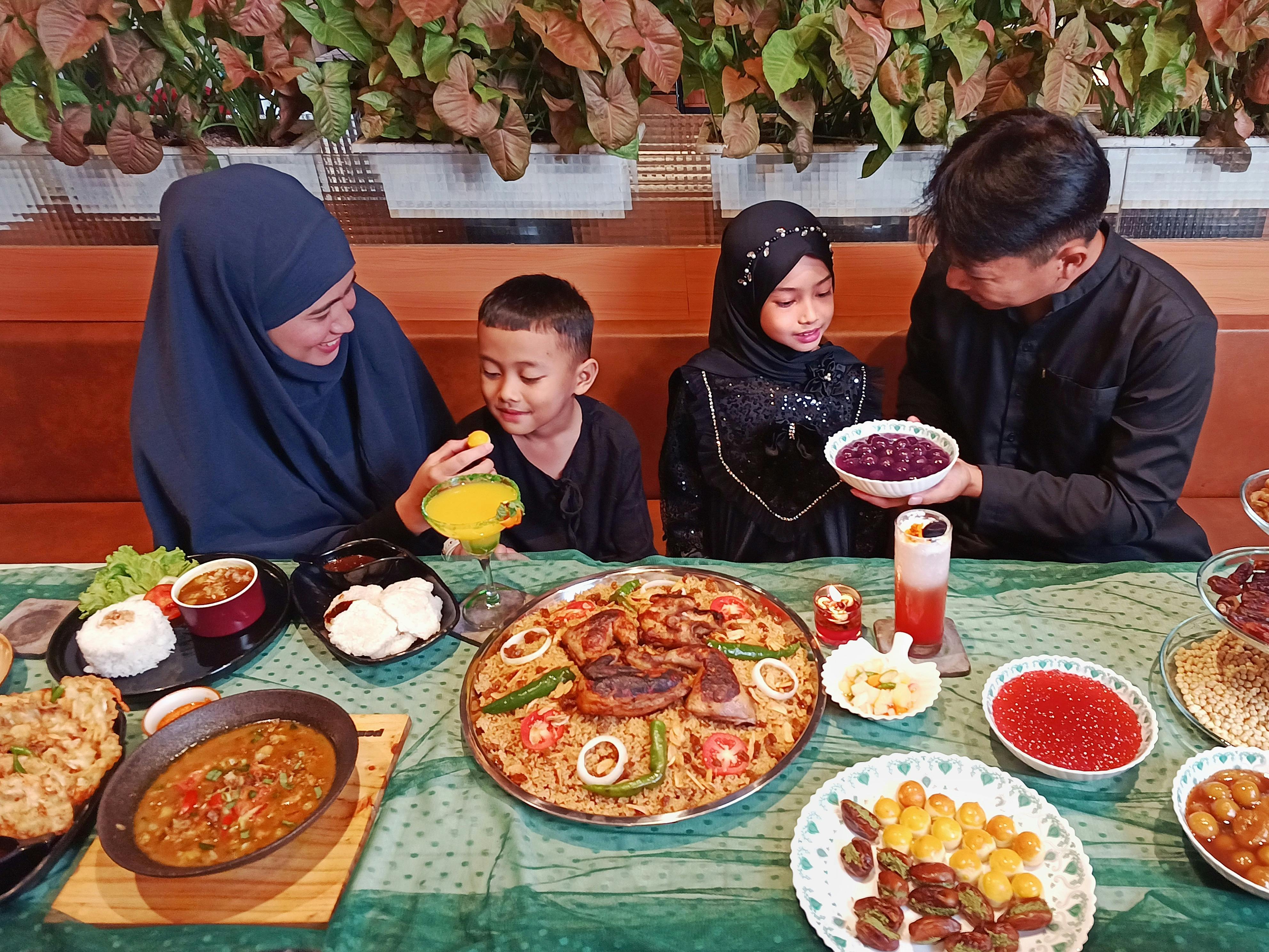 Family Traveller-Sailawaze Live showcases immersive travel inspiration — Photo by Muhammad Ridha Ridwan on Pexels
