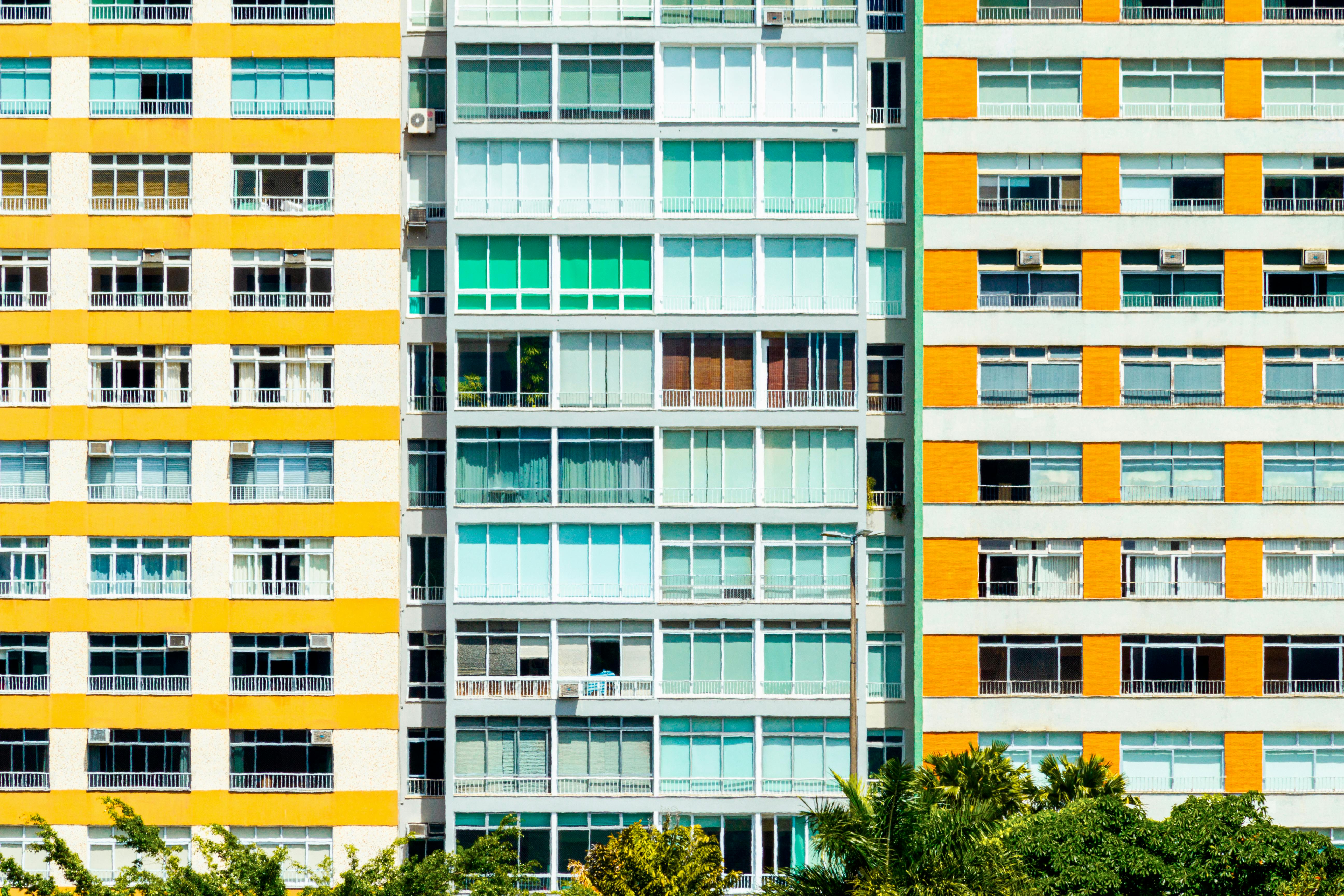 Cariocas acompanham posi├º├úo do Brasil contra intervencionismo estrangeiro