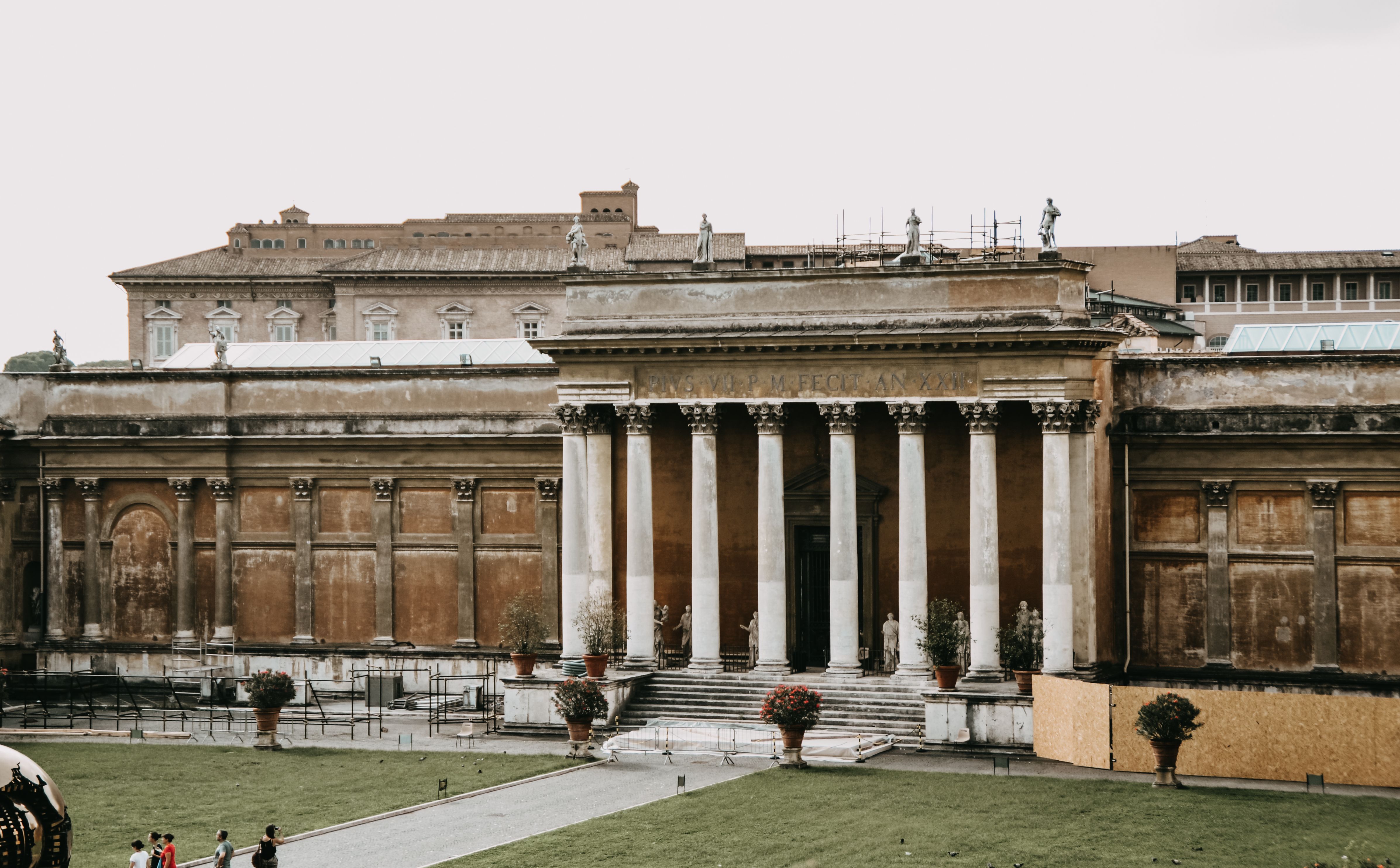 Historic Architecture in Rome, Italy at Daytime · Free Stock Photo