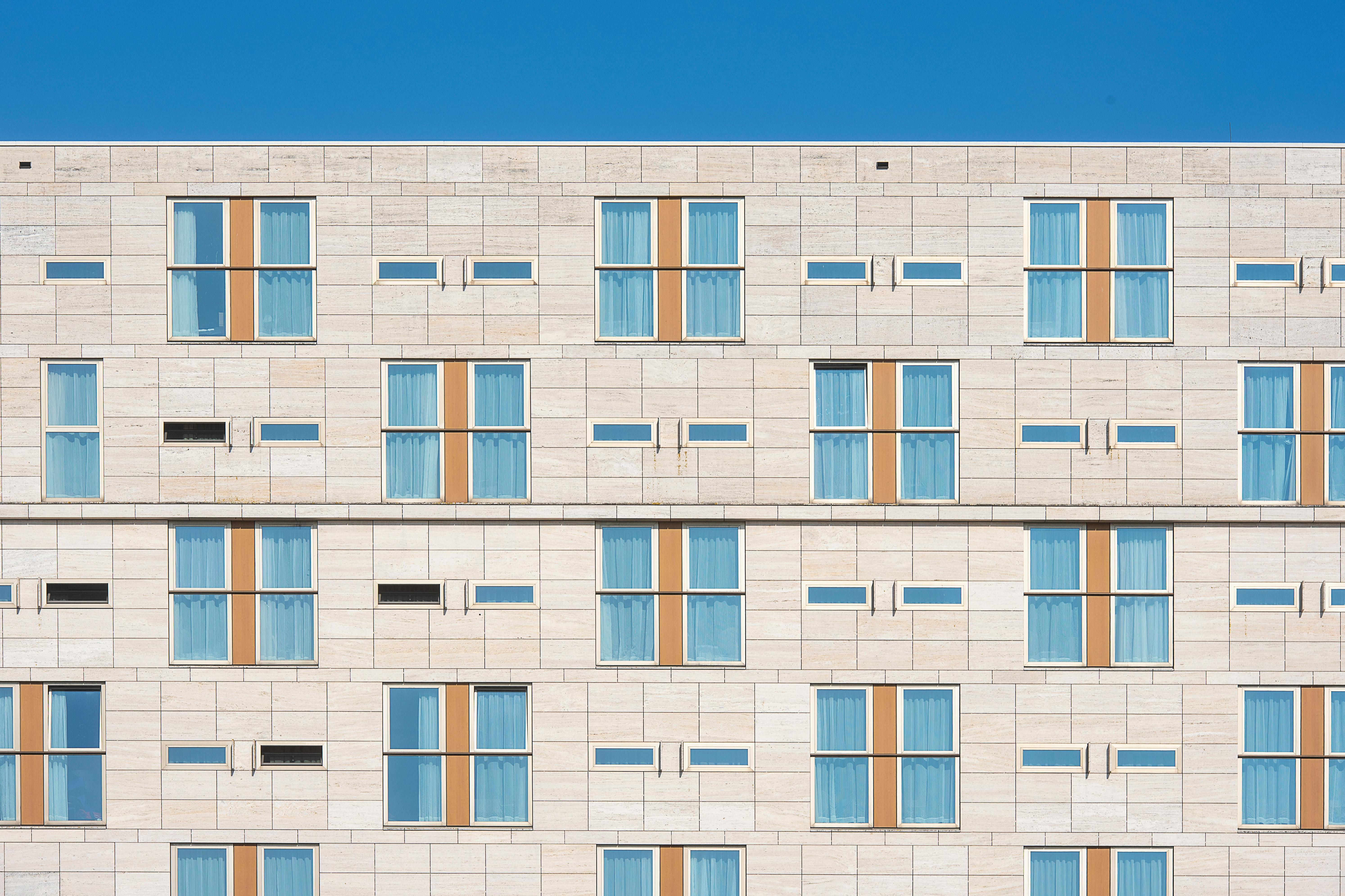 Uber adds hotel bookings and vacation rentals in push to become a one-stop shop for travel — Photo by Jan van der Wolf on Pex