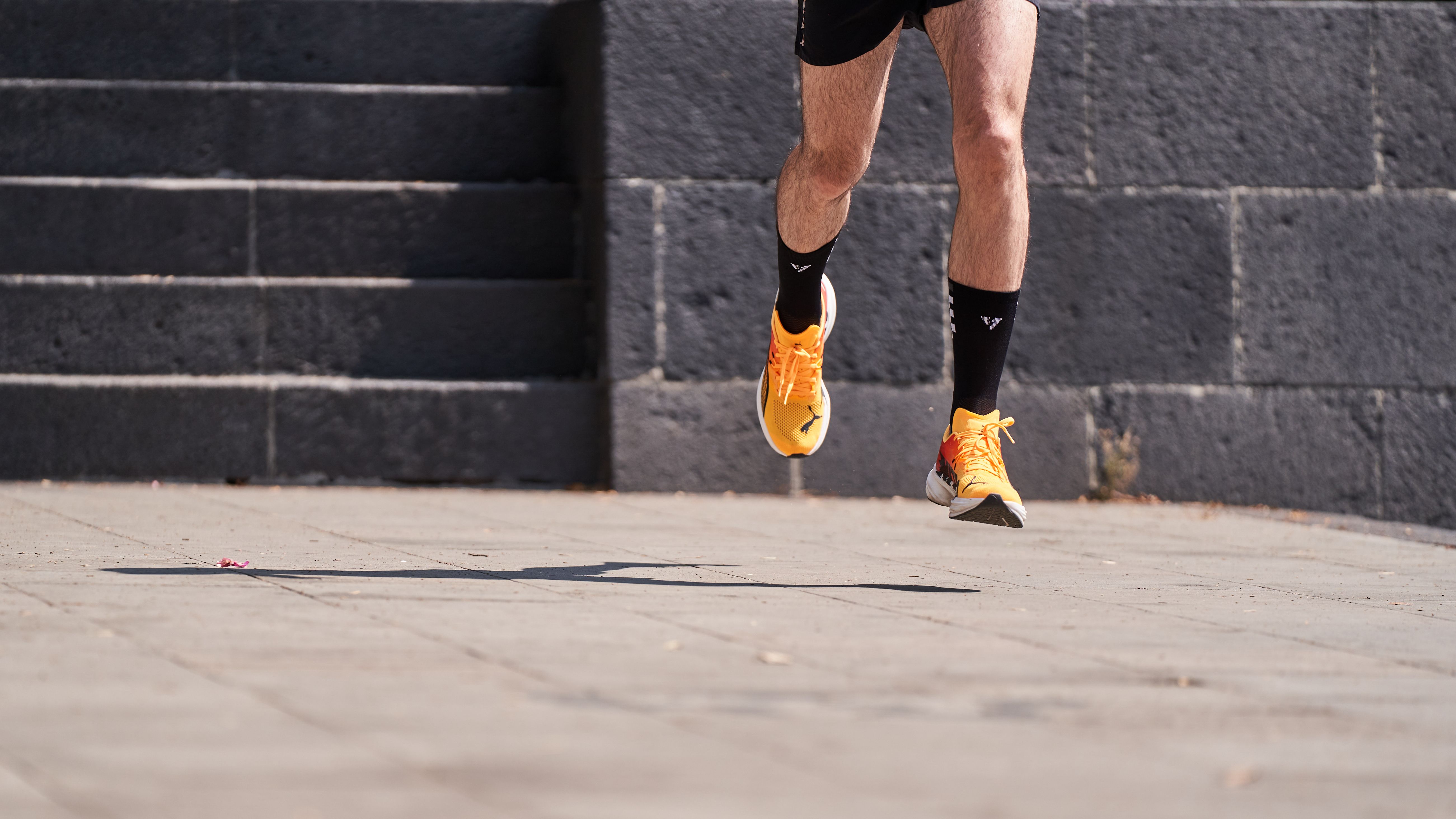 Shin Splints vs. Stress Fracture: Understanding the Difference for Better Recovery