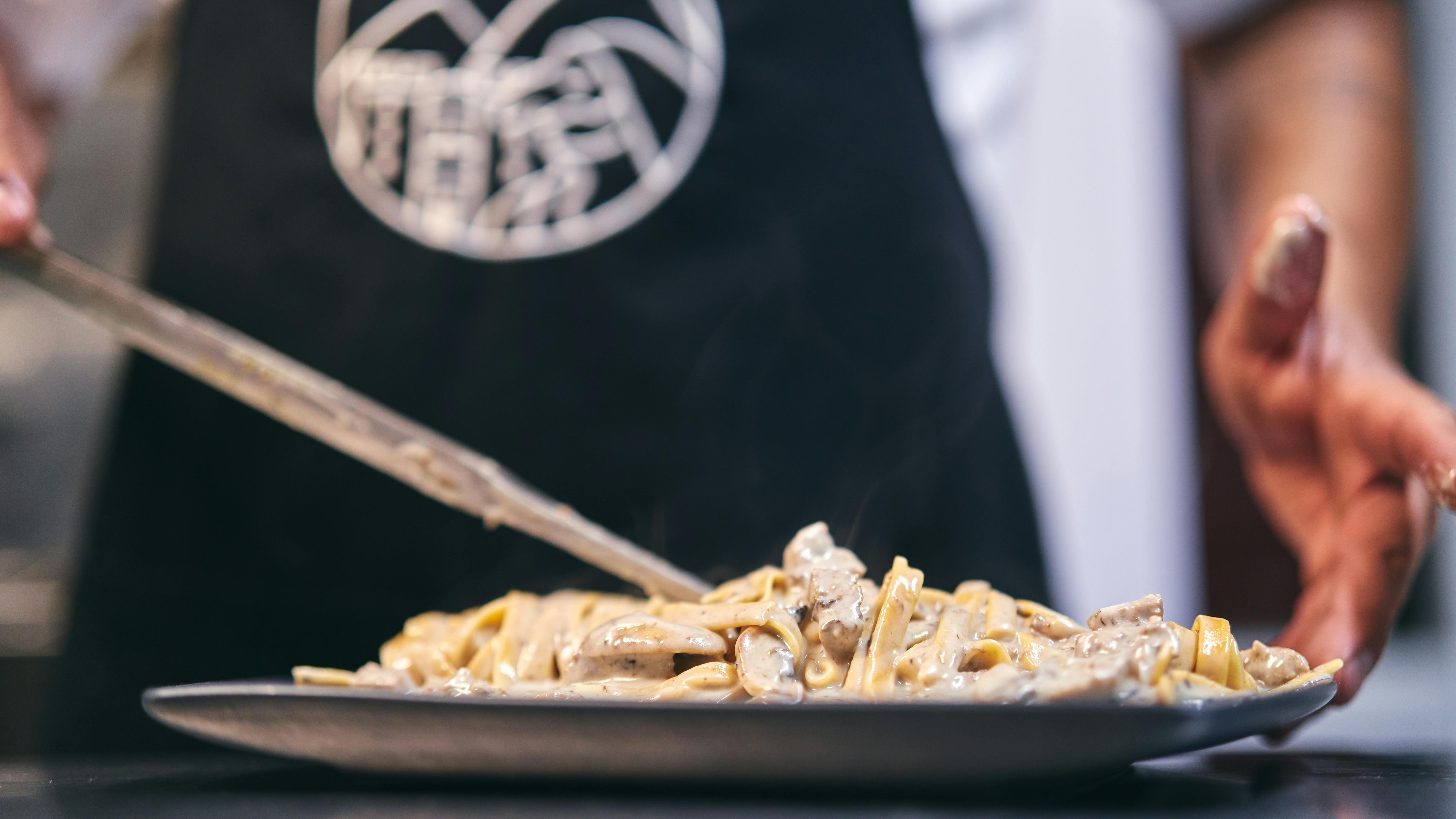 Blue Apron ranked #1 for home-cooked meal delivery services — Photo by Willians Huerta on Pexels