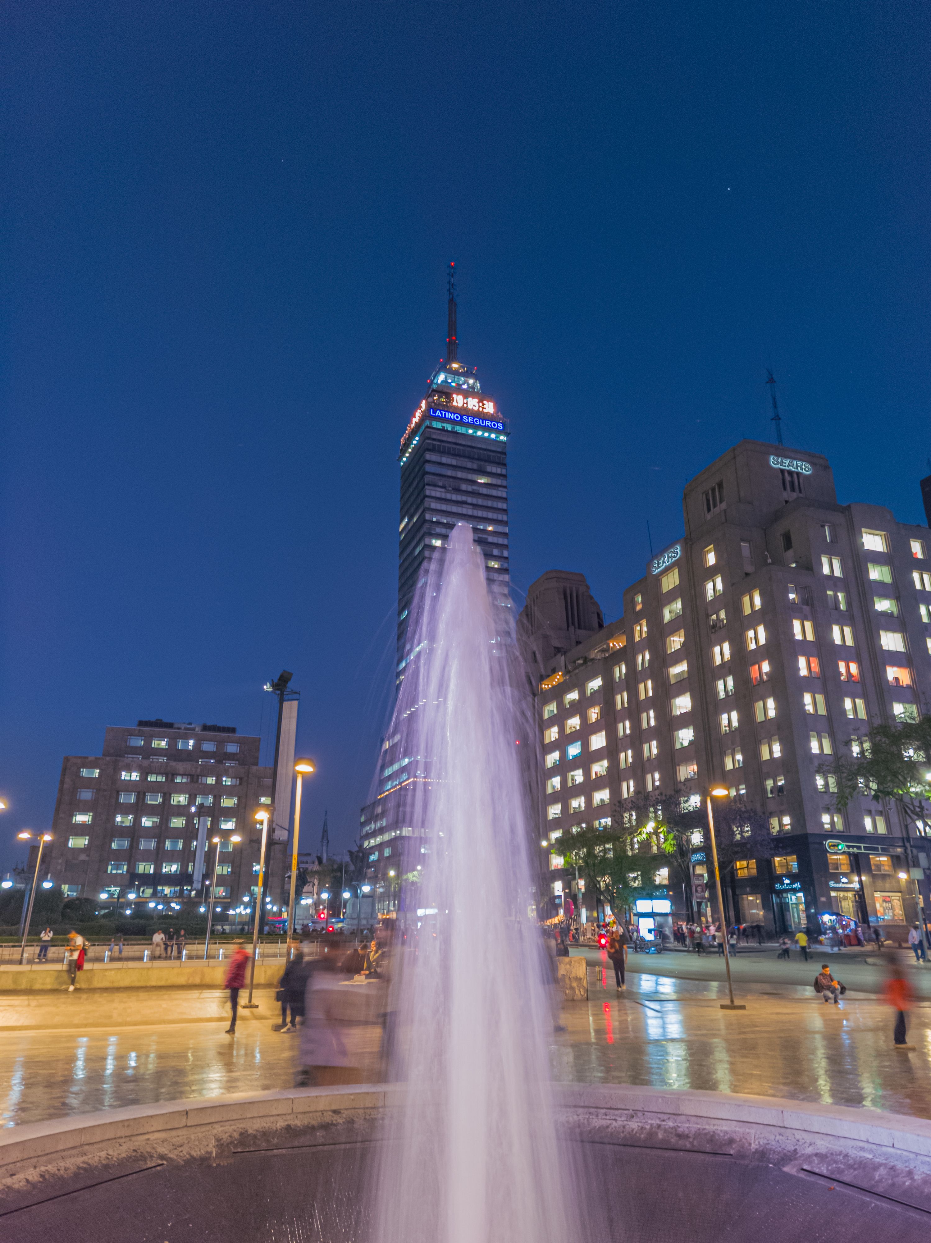 Torre Latinoamericana at Dusk in Mexico City · Free Stock Photo