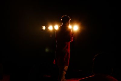 Video thumbnail for Bramble & Vayne — Nightgrade — live performance photo by Karan Bipate on Pexels