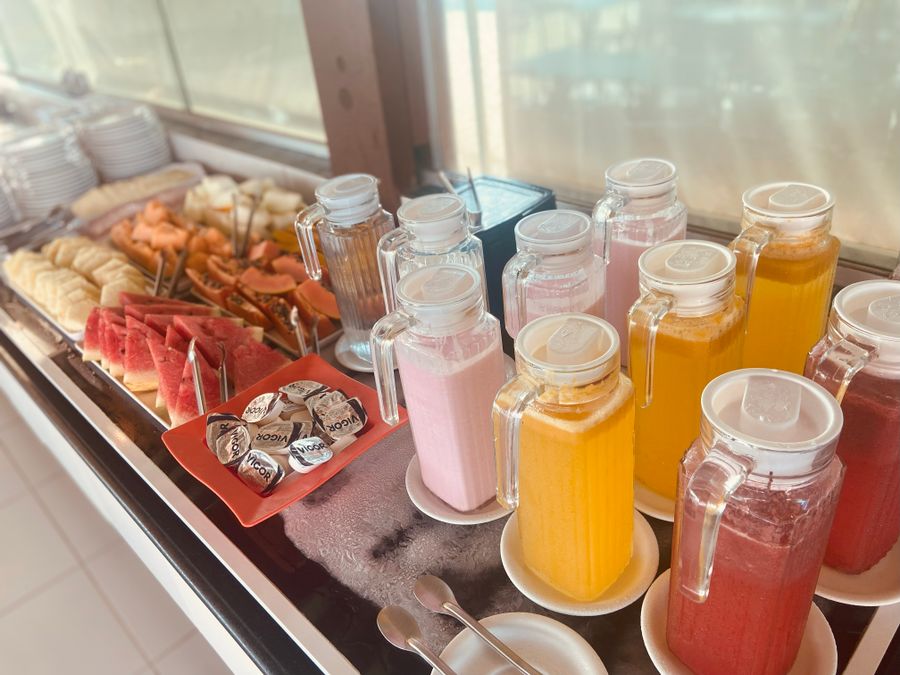 Hotel Enseada dos Corais — café da manhã