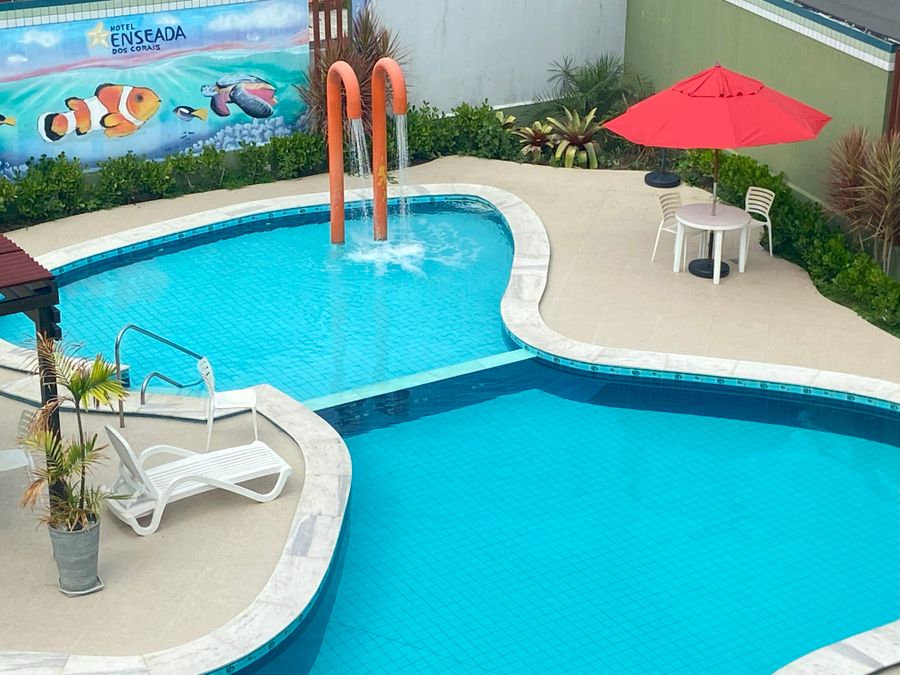 Hotel Enseada dos Corais — área externa
