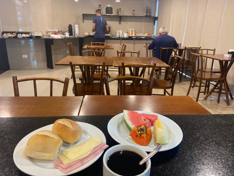 Café da manhã Hotel Enseada Aeroporto