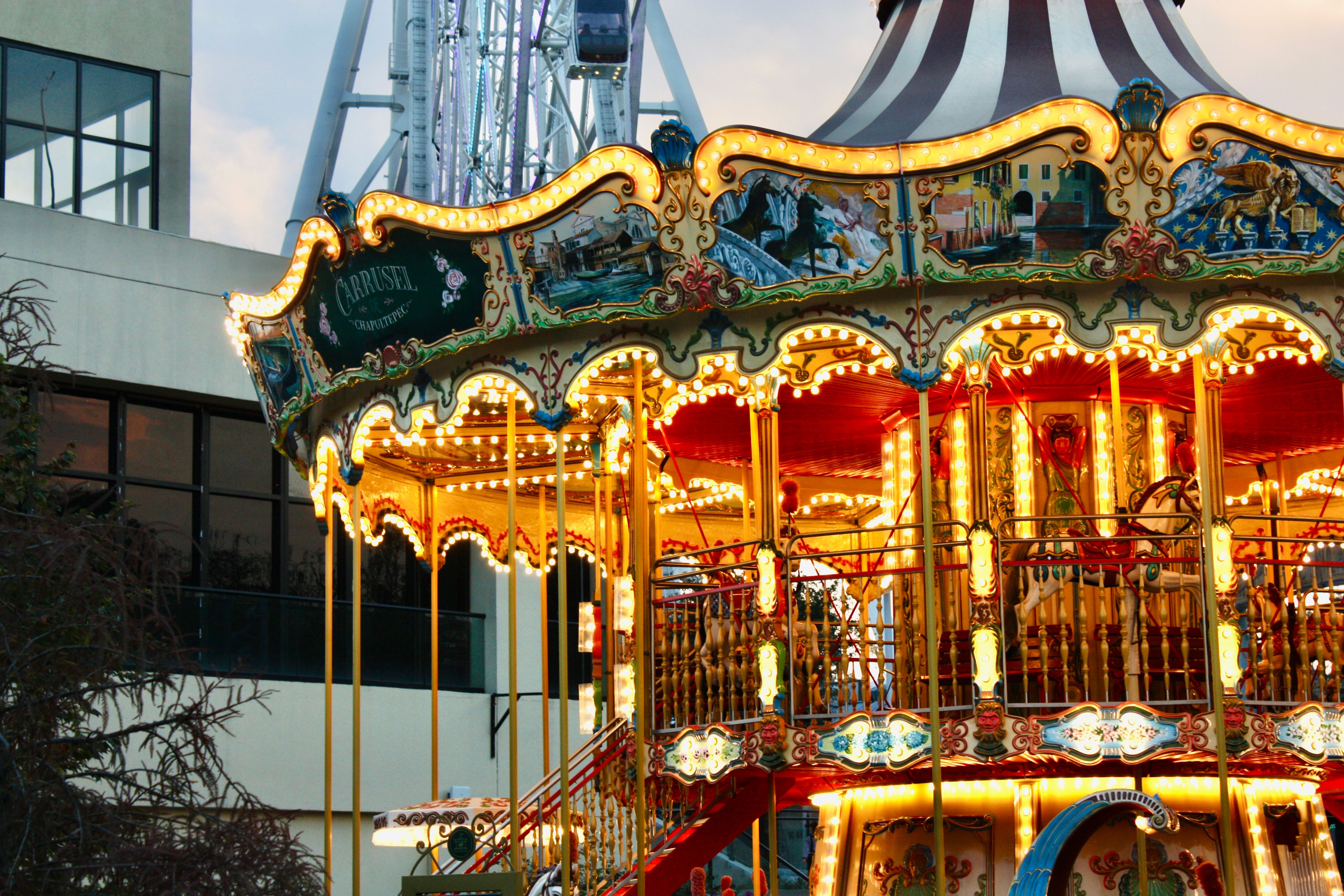 Retargeting Carousel Using Facebook API