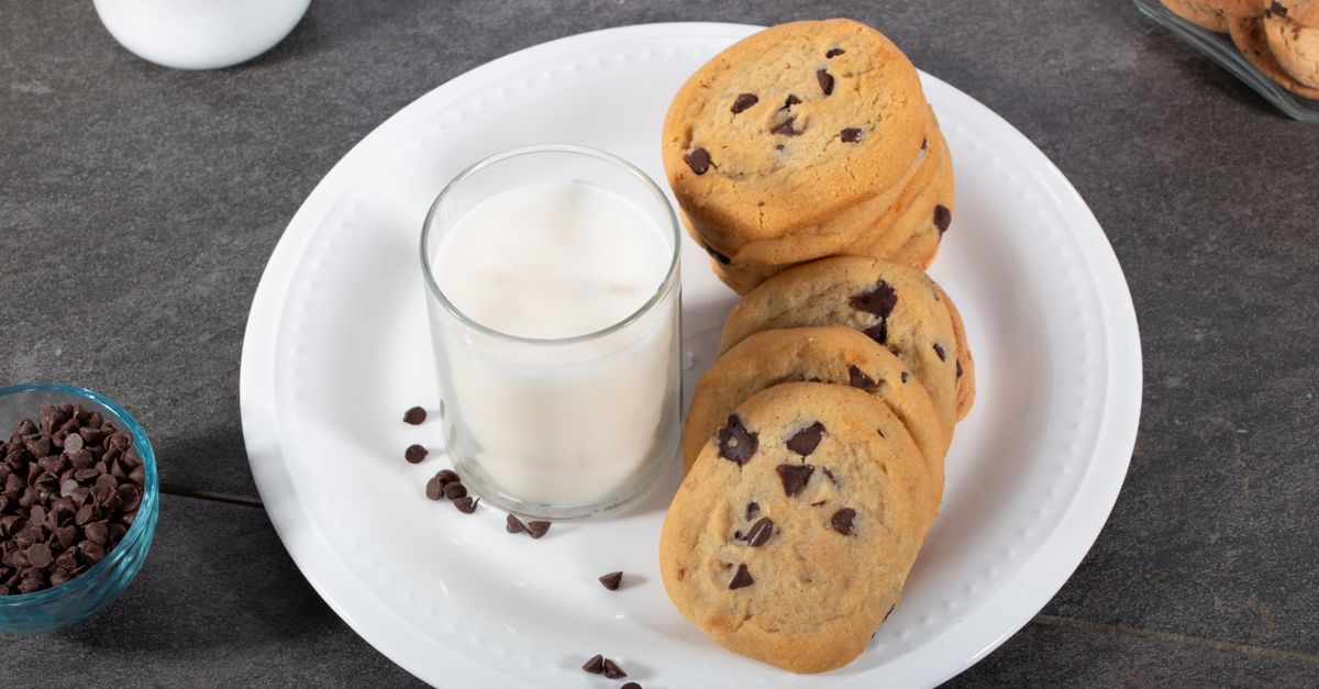Why Your Homemade Cookies Are Flat (And The Simple Fixes That Guarantee Perfect, Puffy Results Every Time)