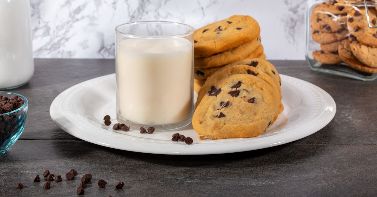 Classic Chewy Chocolate Chip Cookies