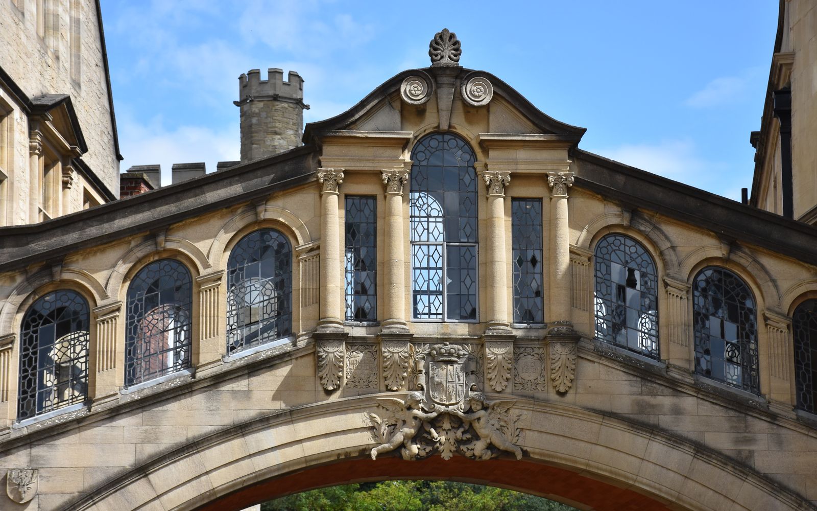 Chauffeur service in Oxford