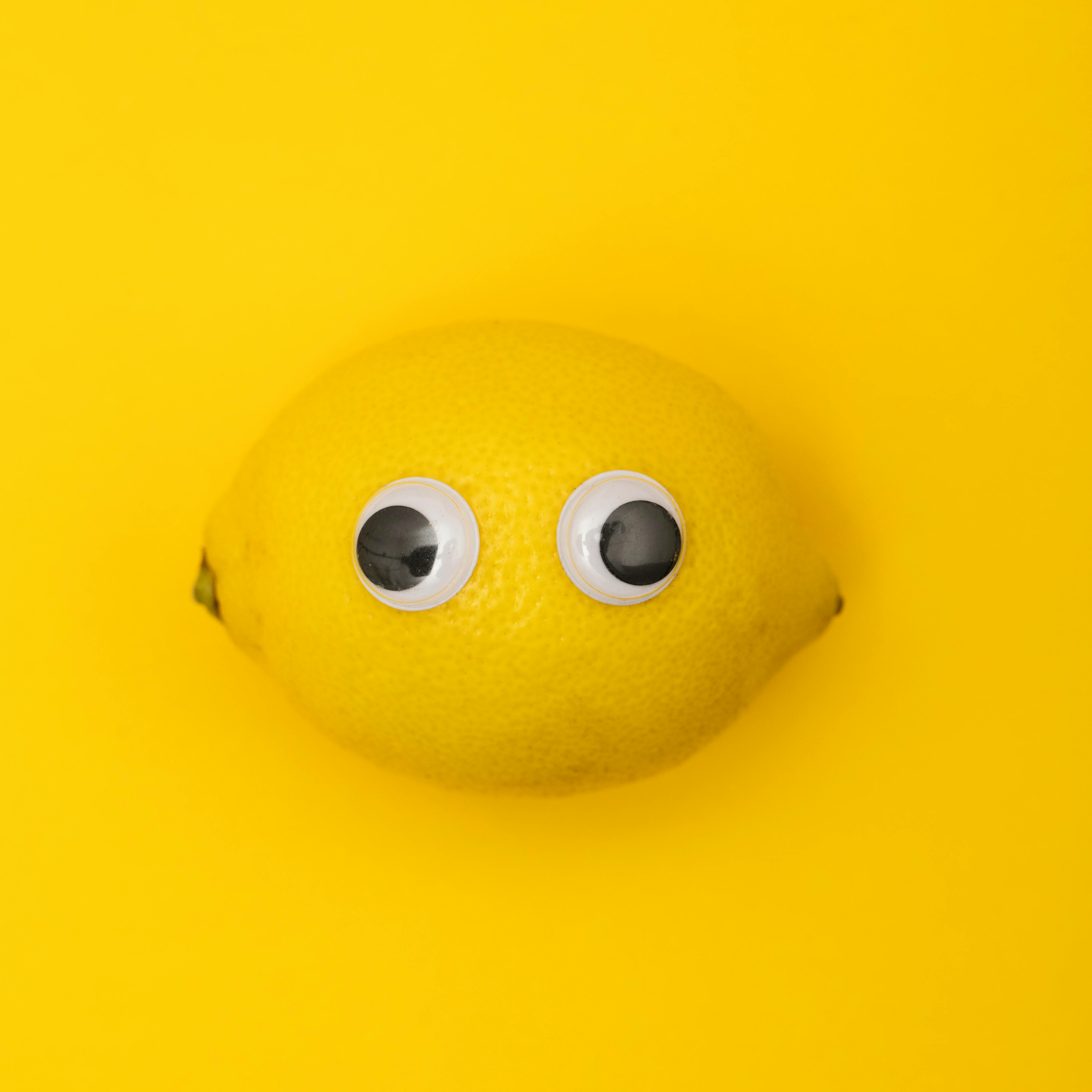 Imut Wallpaper Kuning Lucu