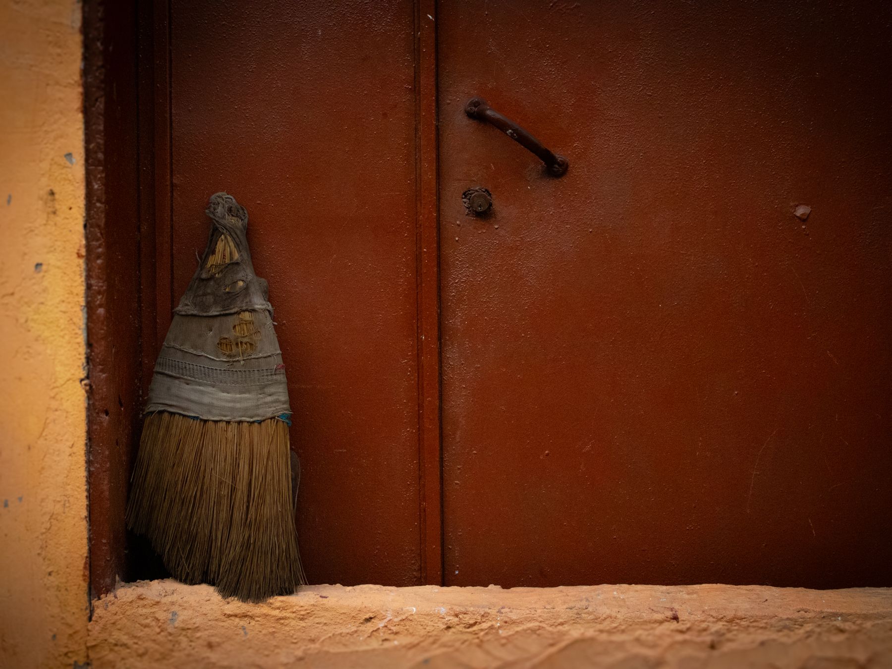 Painters and Decorators in Wembley — surfaces prepped and cut in by hand