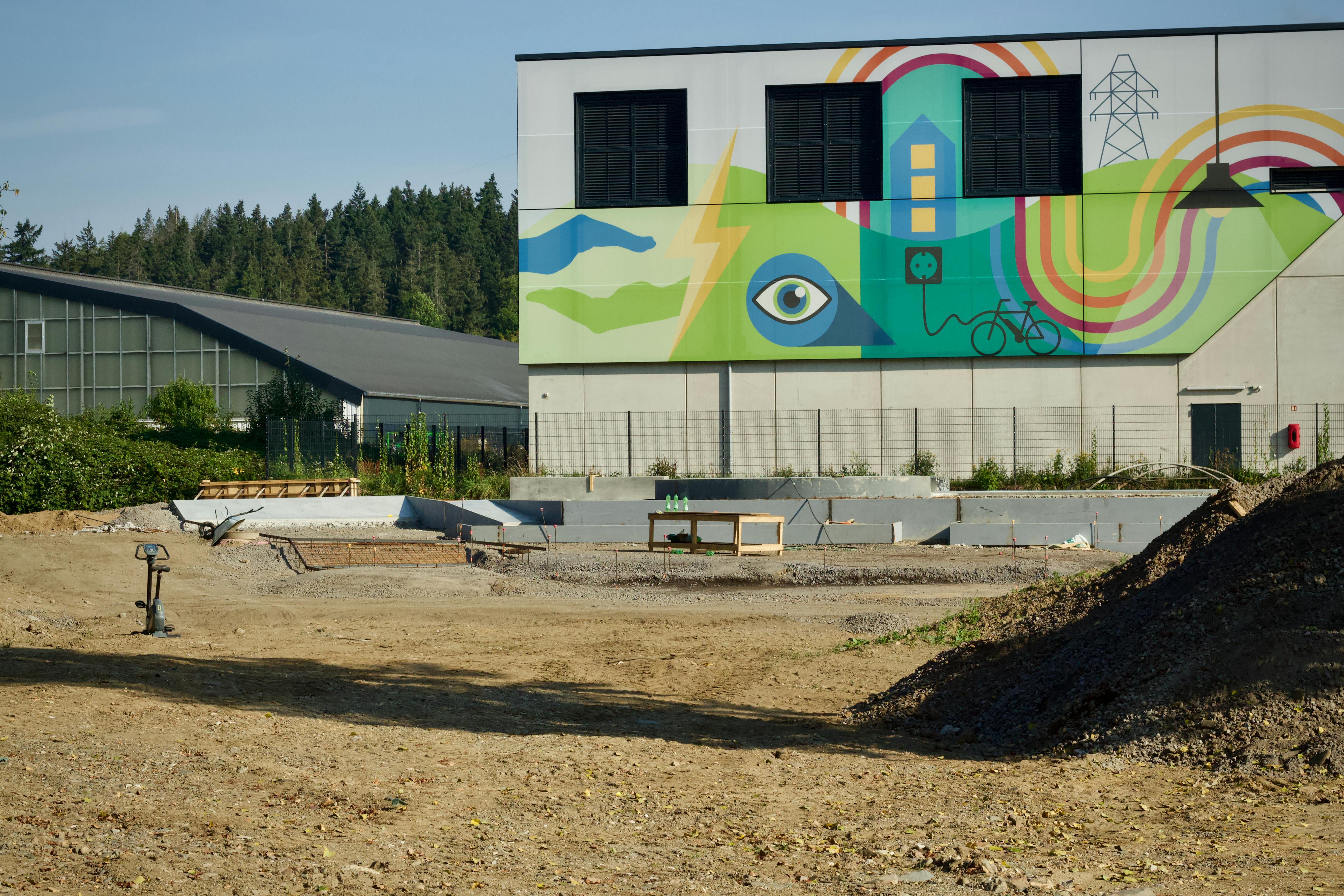 Amazon Data Center Linked to Cluster of Rare Cancers — Photo by Peter Dyllong on Pexels