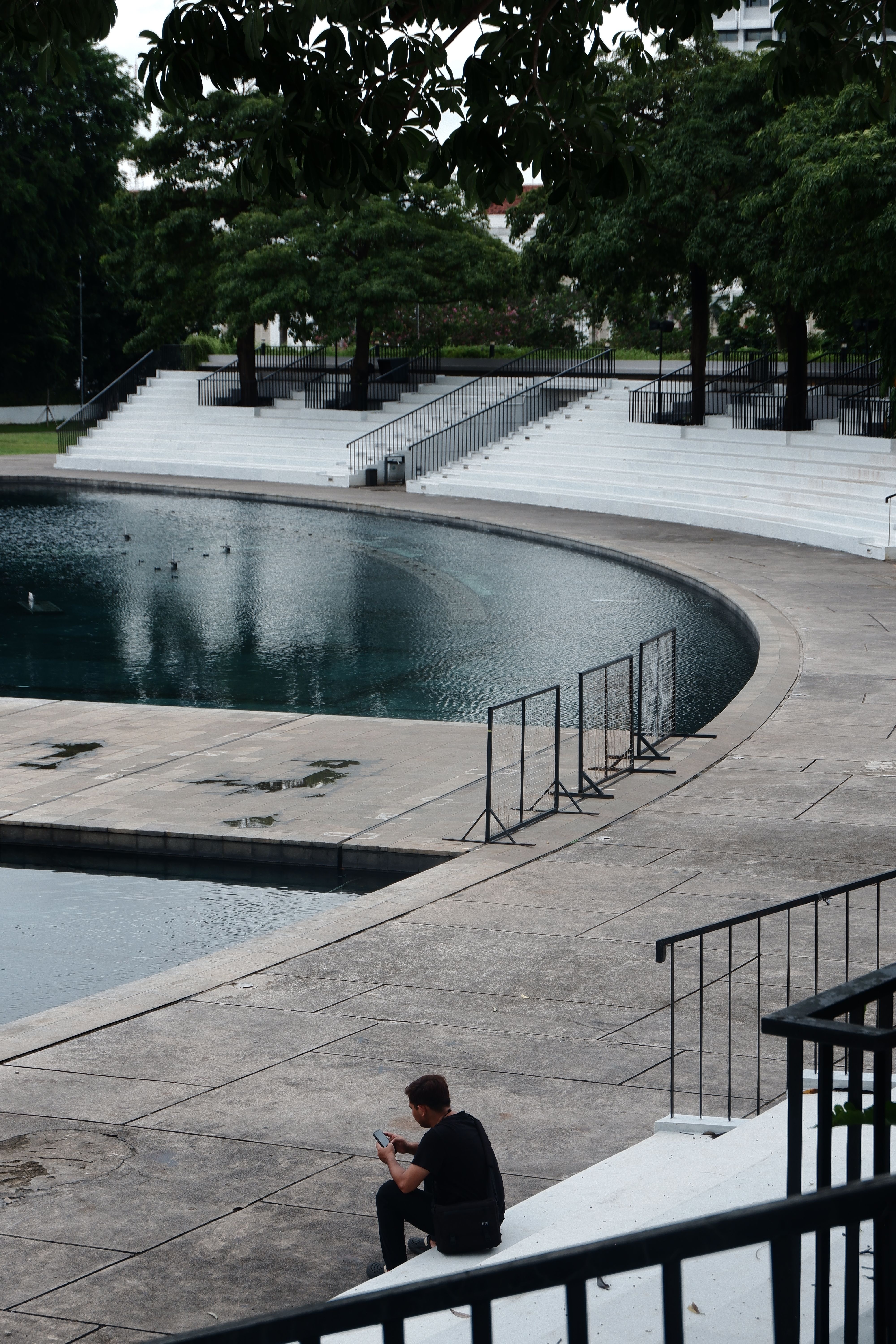 Národná služba parkov preplachuje potrubia Reflecting Pool a obviňuje predchádzajúce administratívy