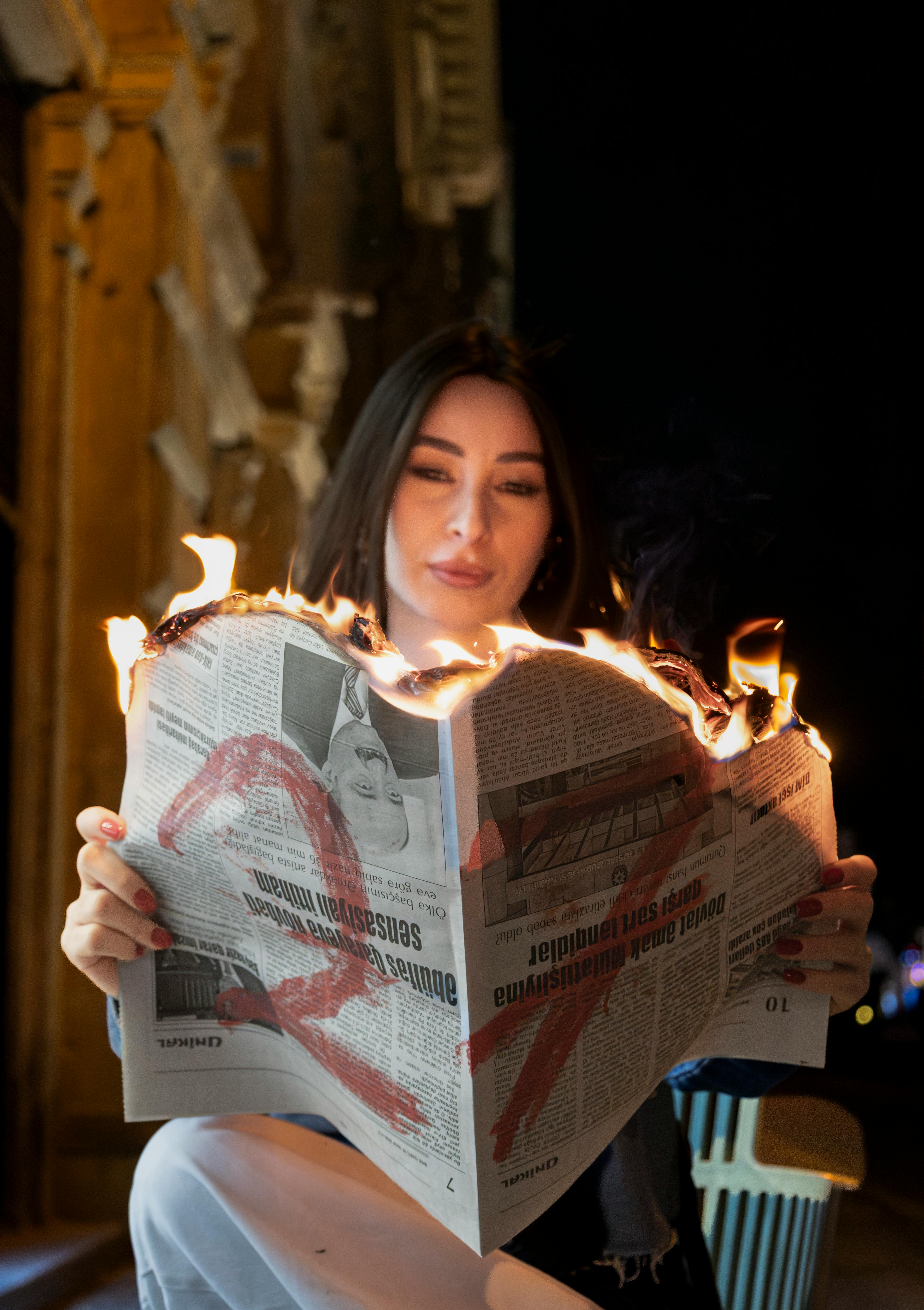 台語歌手嗆買彩券「台灣人貪財可悲」引眾怒！😡