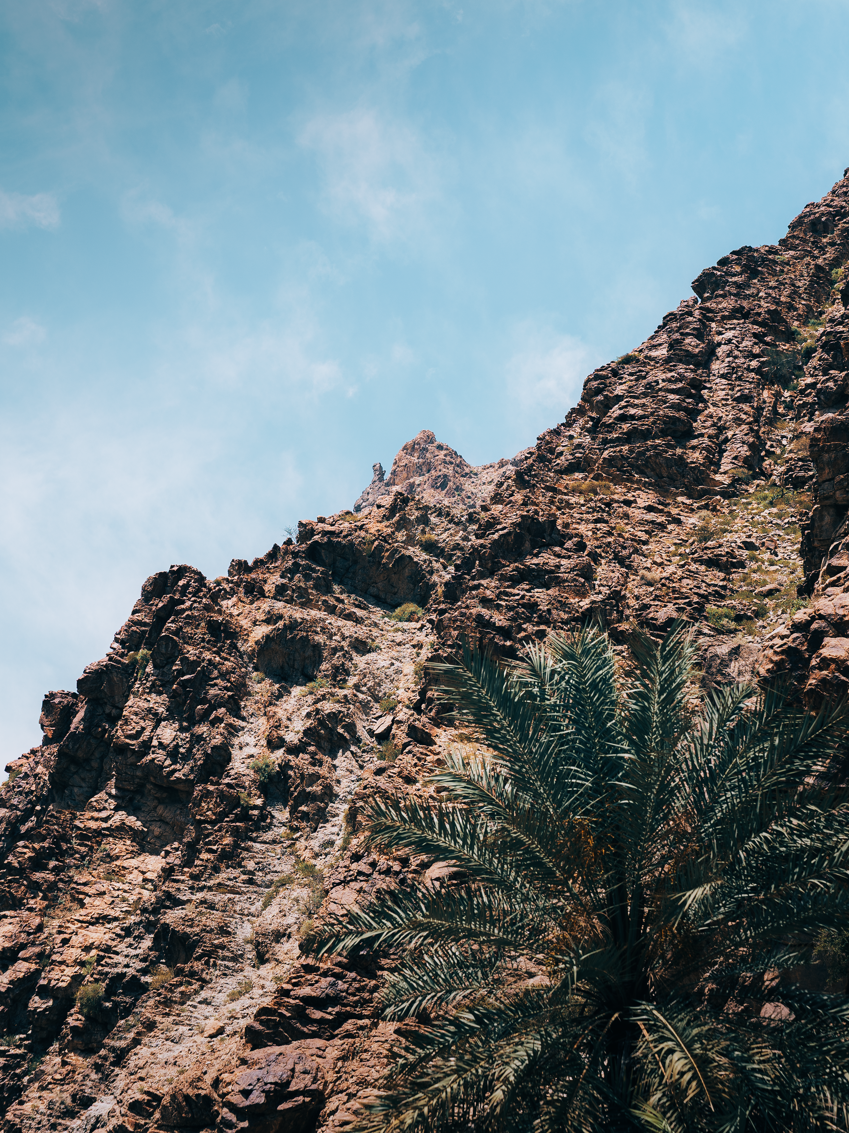 Majestic Rock Formations in Khourfakkan, UAE · Free Stock Photo