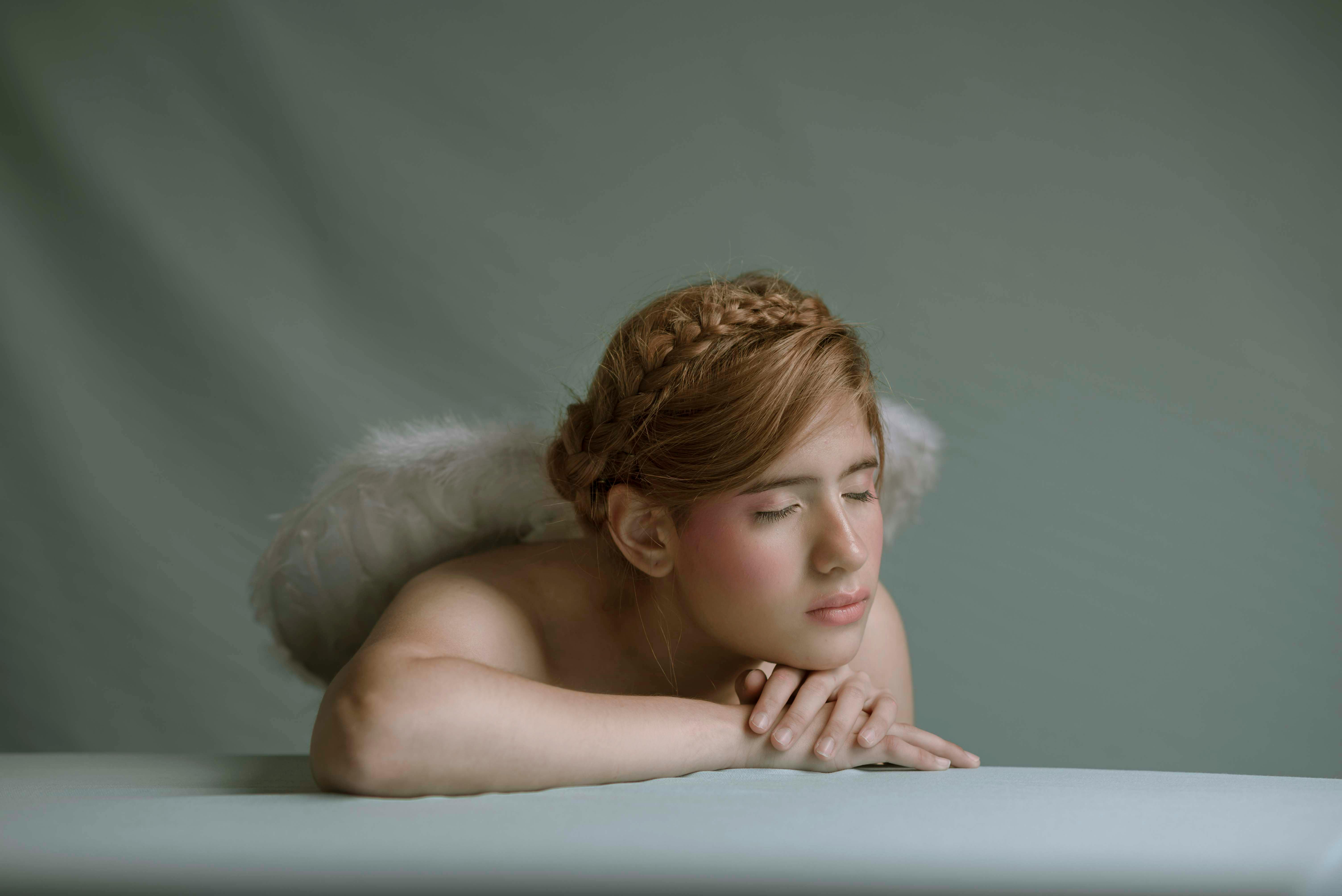 Cosmeticorexia: a worrying obsession with flawless skin or just a new term for an old problem? - The Guardian — Photo by Nata