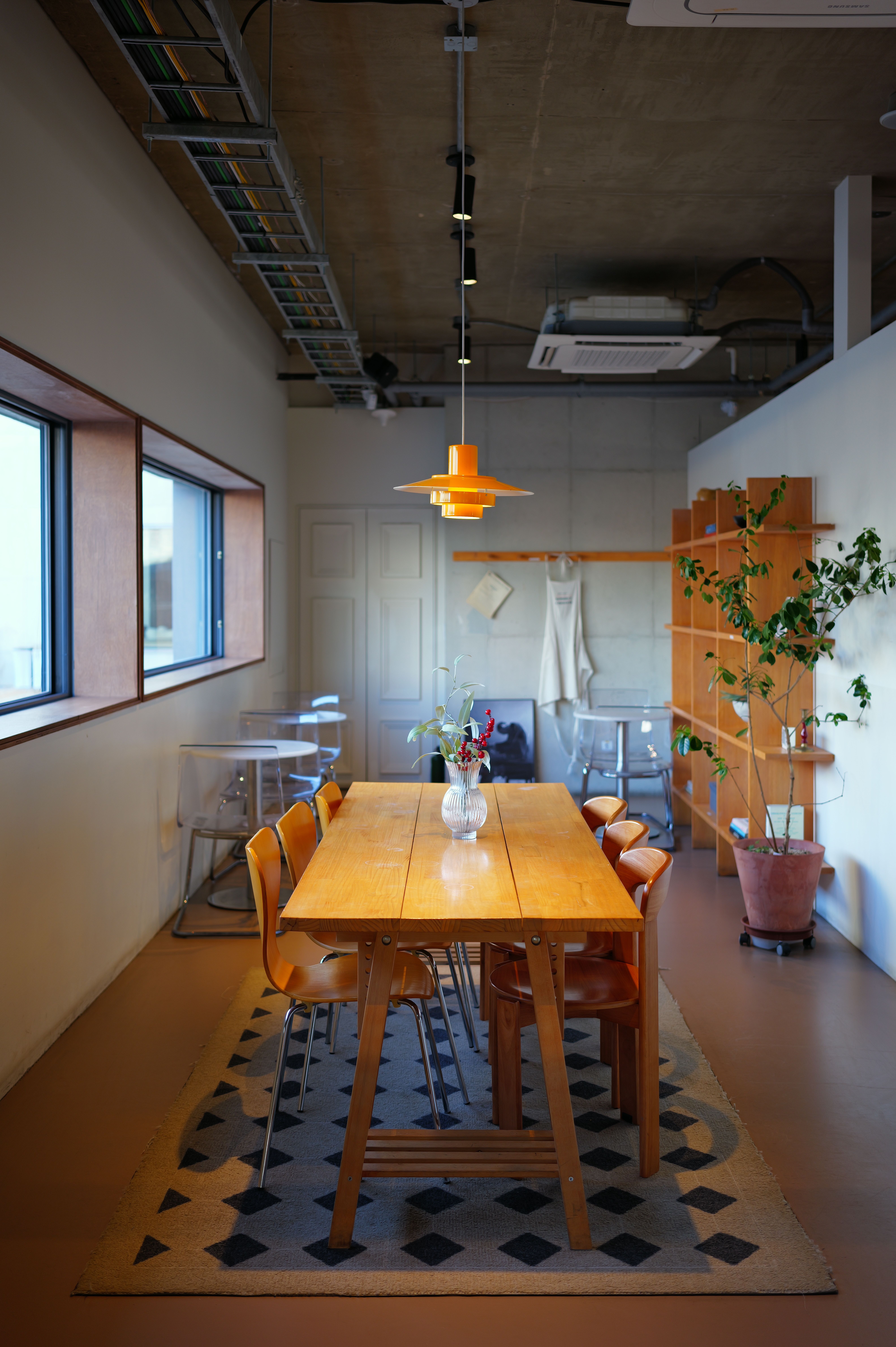Elegant Modern Apartment, Premium Design, Perfect for Business and ... - Contemporary Apartment Design