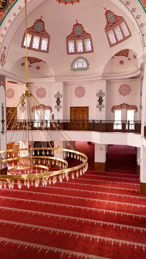 Free Beautiful interior of a mosque in Bolu, Türkiye, showcasing intricate design. Stock Photo